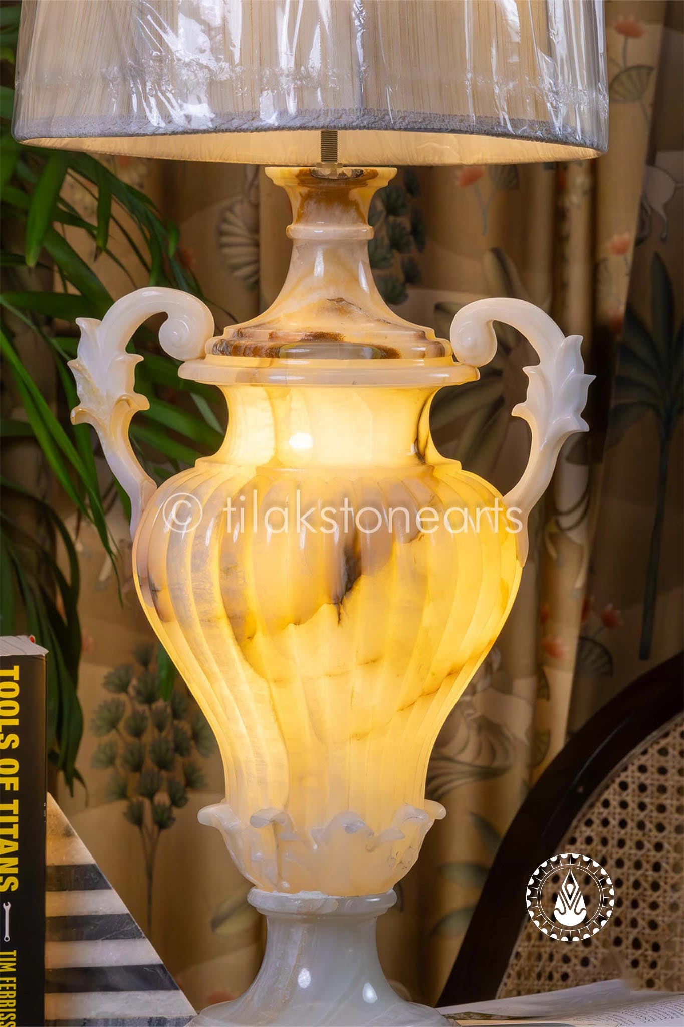 Glow Lamp 30" | Beige Onyx