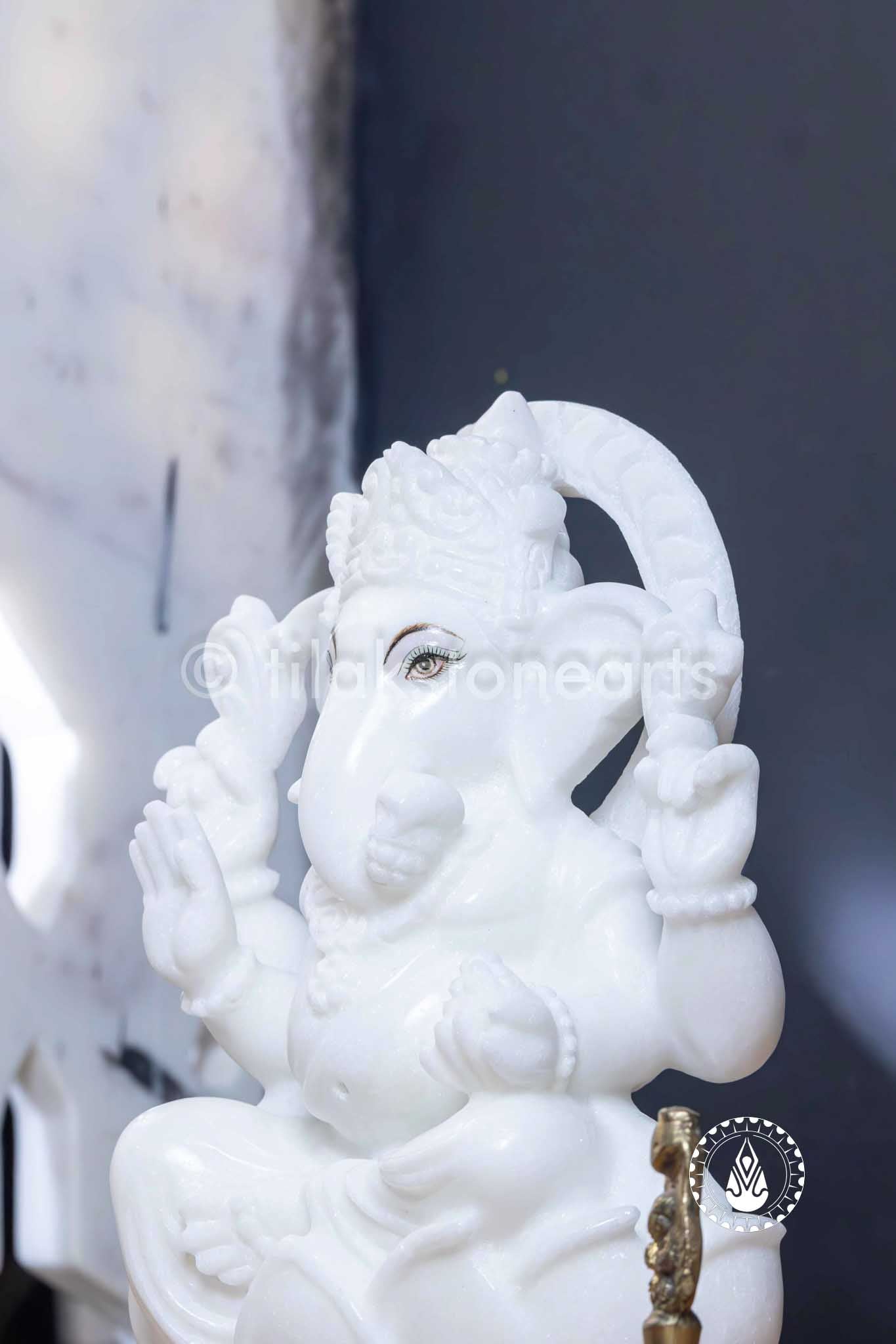 Ganesha 9" | Makrana Super White