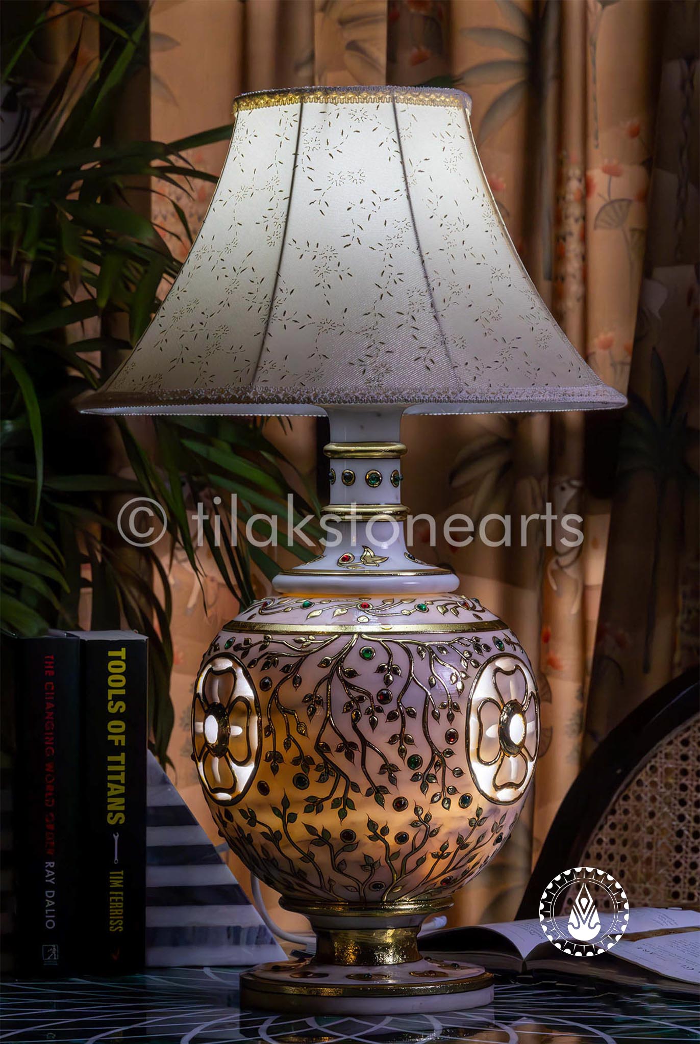 Lamp 24" | Wonder White