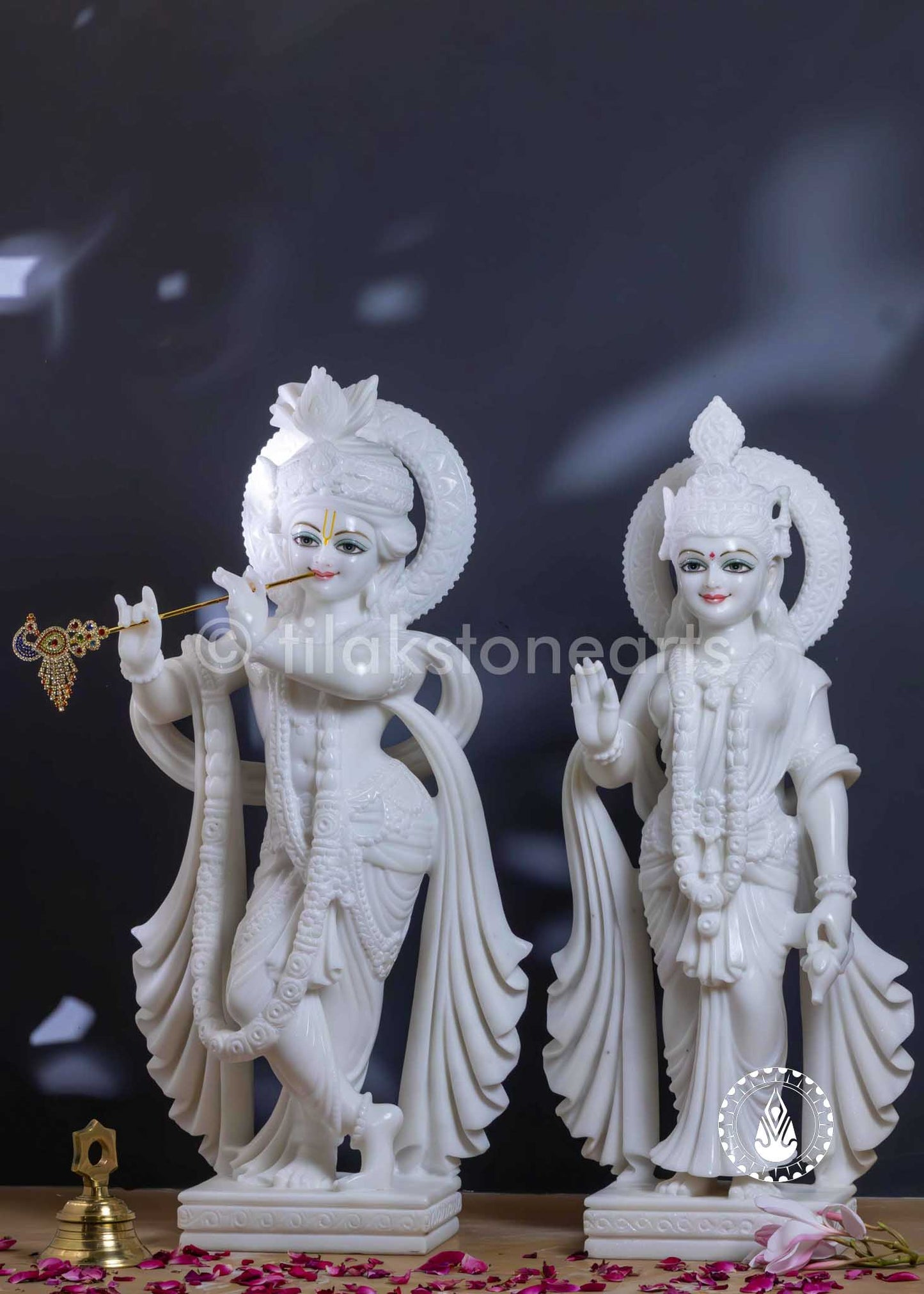 Radha Krishna 24" | Swiss White (Imported)