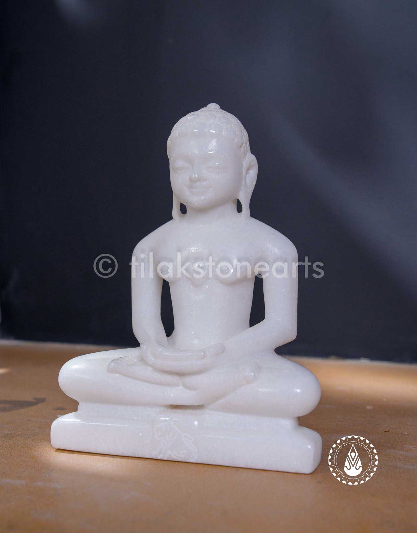 Mahaveer Swami 8" | Swiss White (Imported)