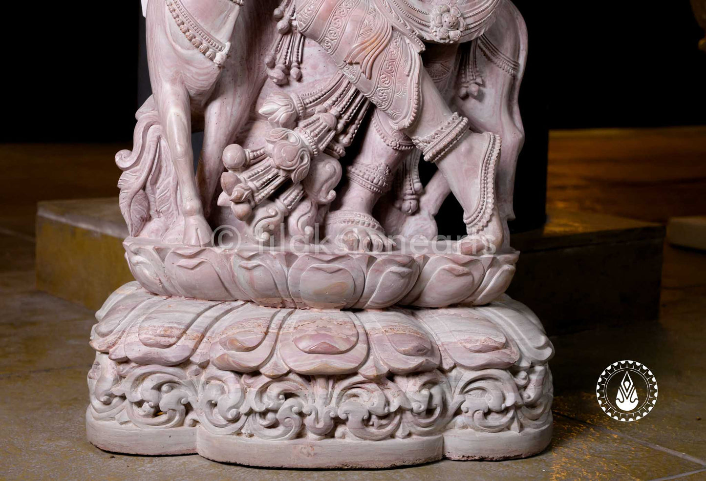 Madhav Leela 41" | Oakwood Stone