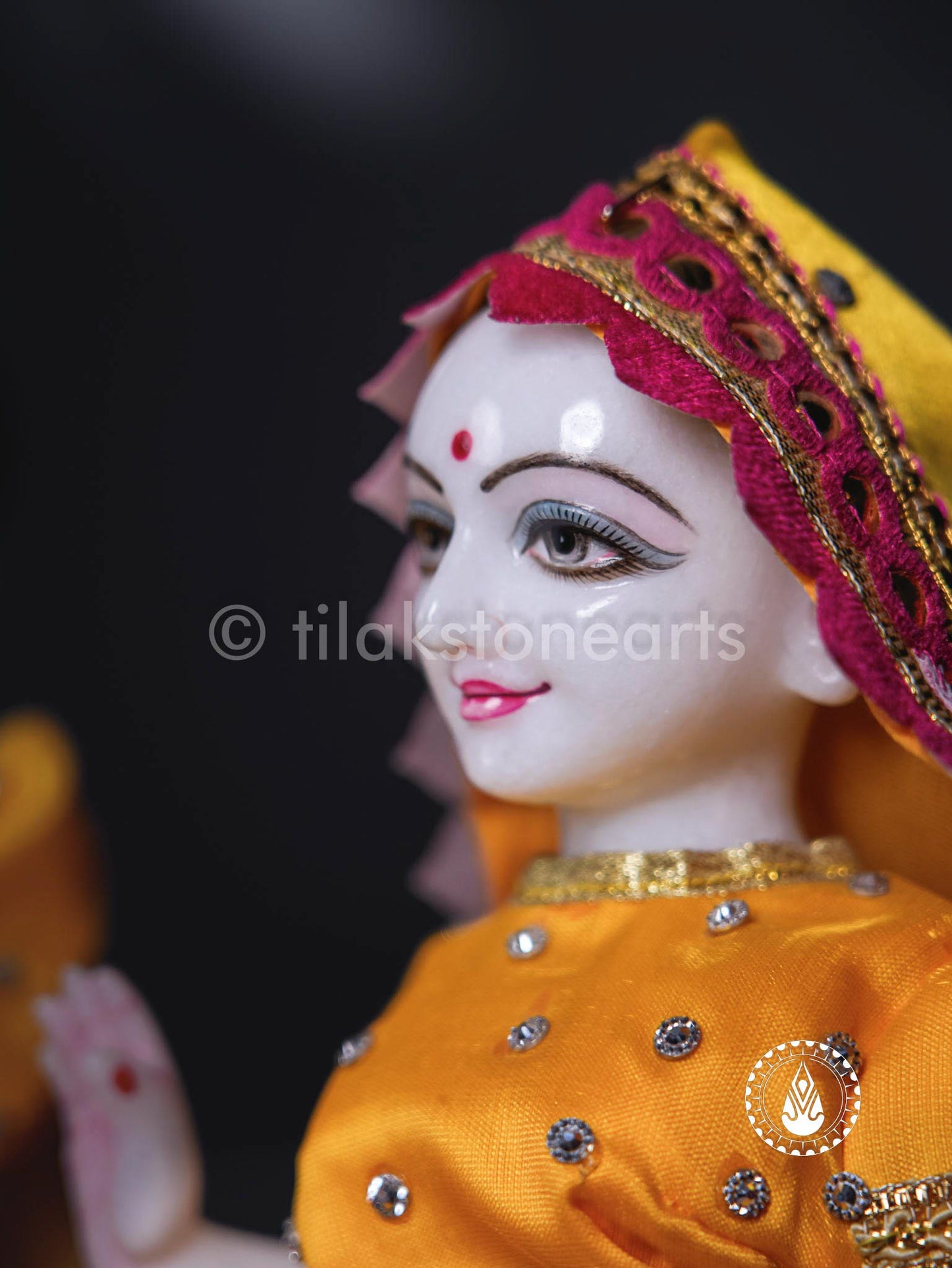 Iskcon Radha Krishna 15" | Swiss White (Imported)