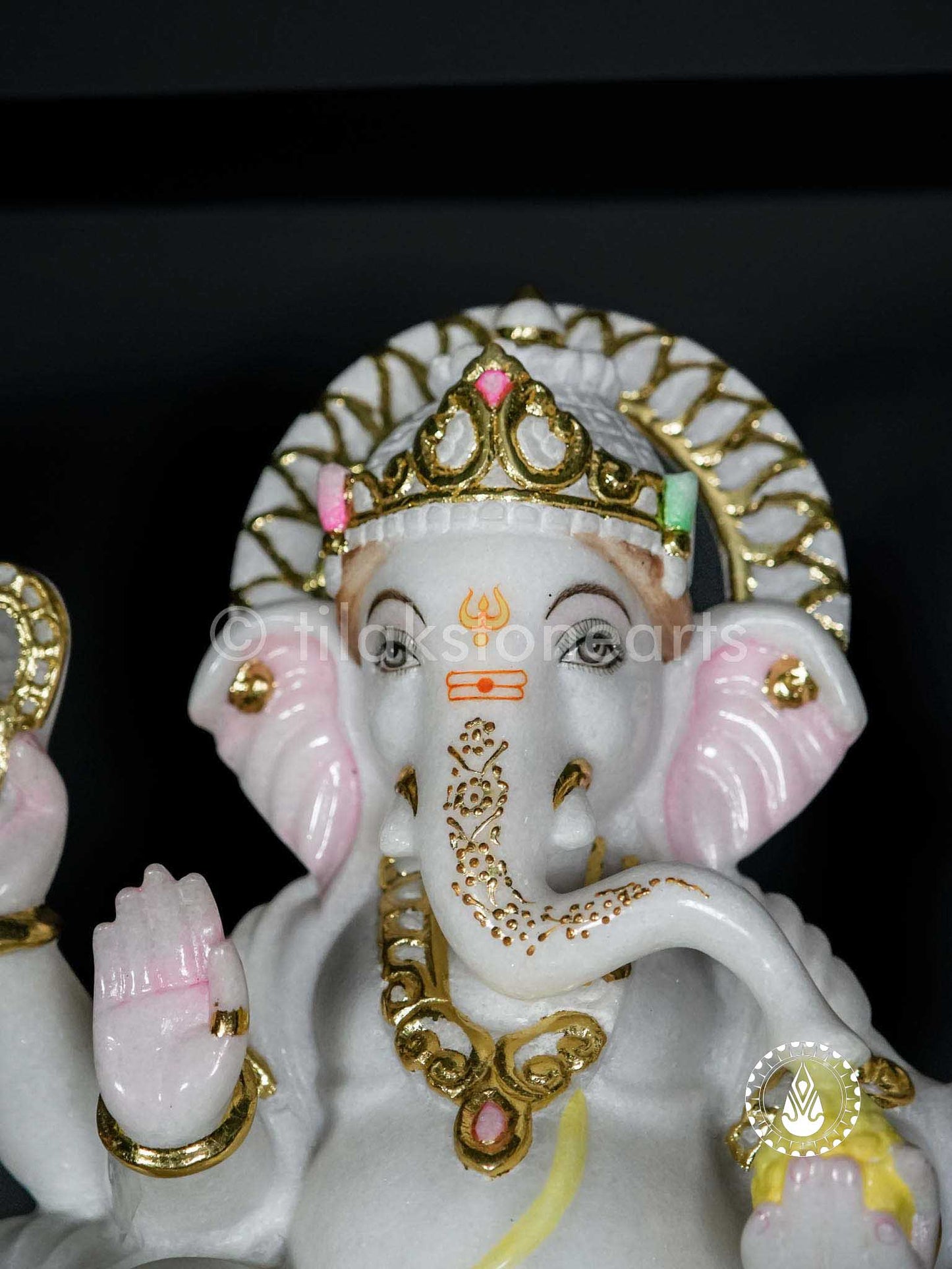 Ganesha 18" | Swiss White (Imported)