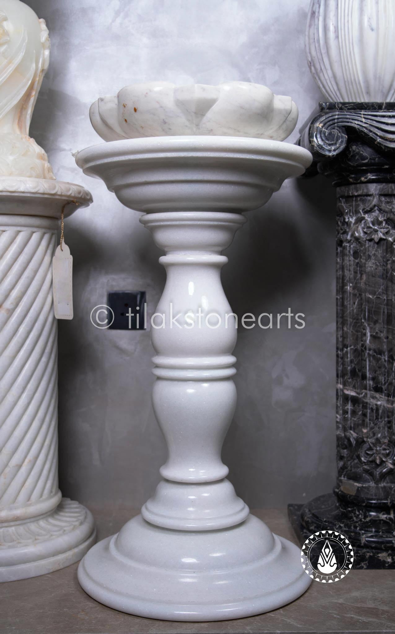 Milky Way Pillar 28" | Swiss White