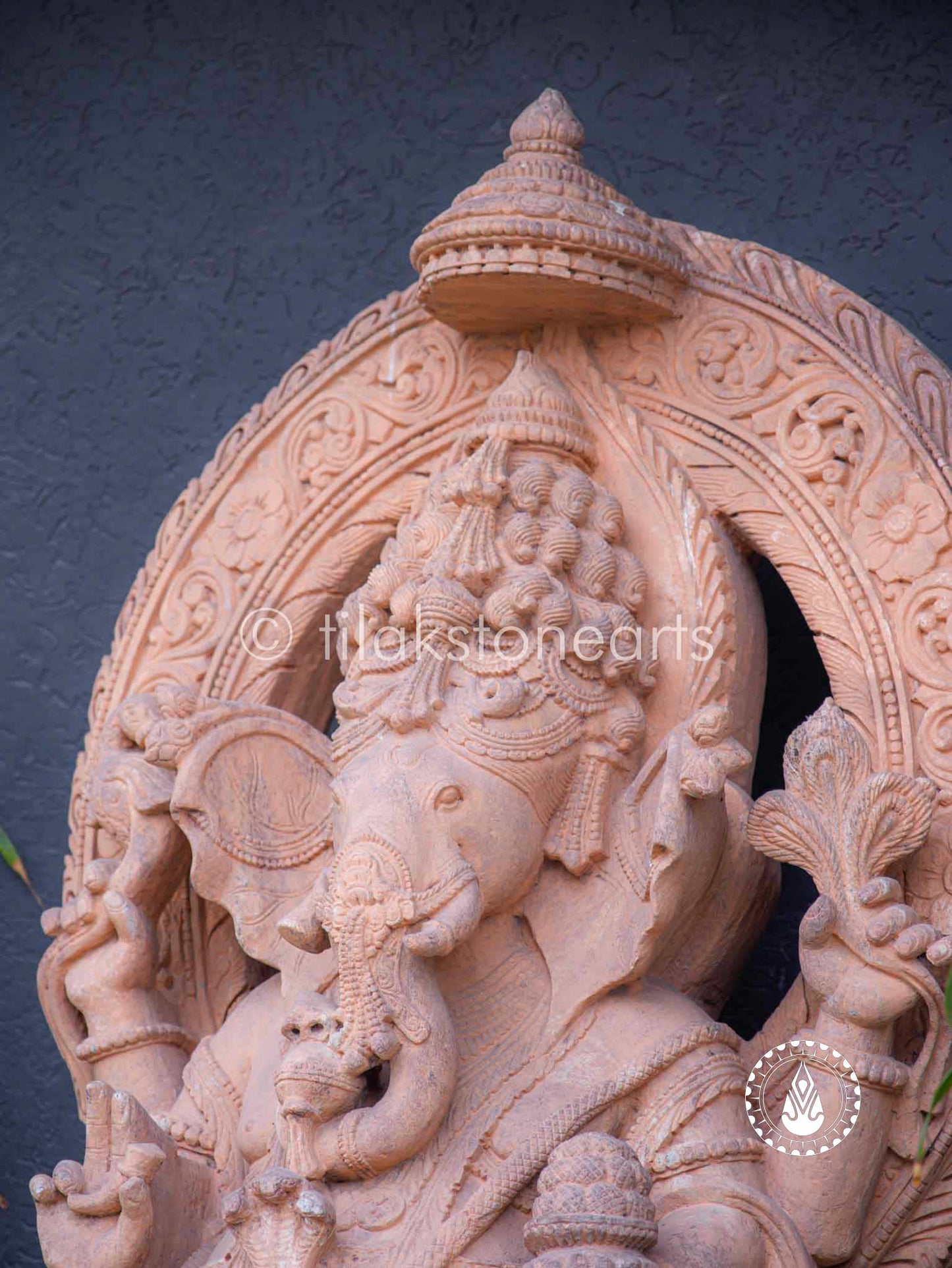 Ganesha On Throne Halo 72" | Red Sandstone