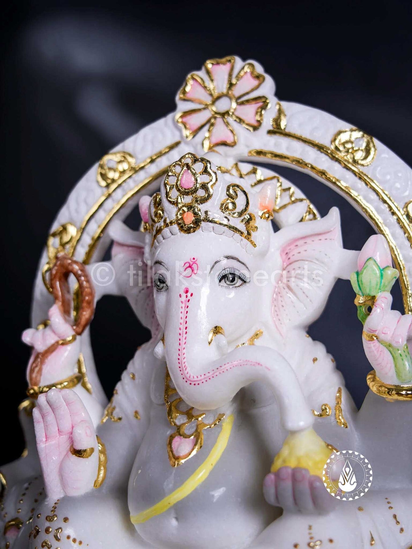 Ganesha 18" | Swiss White (Imported)