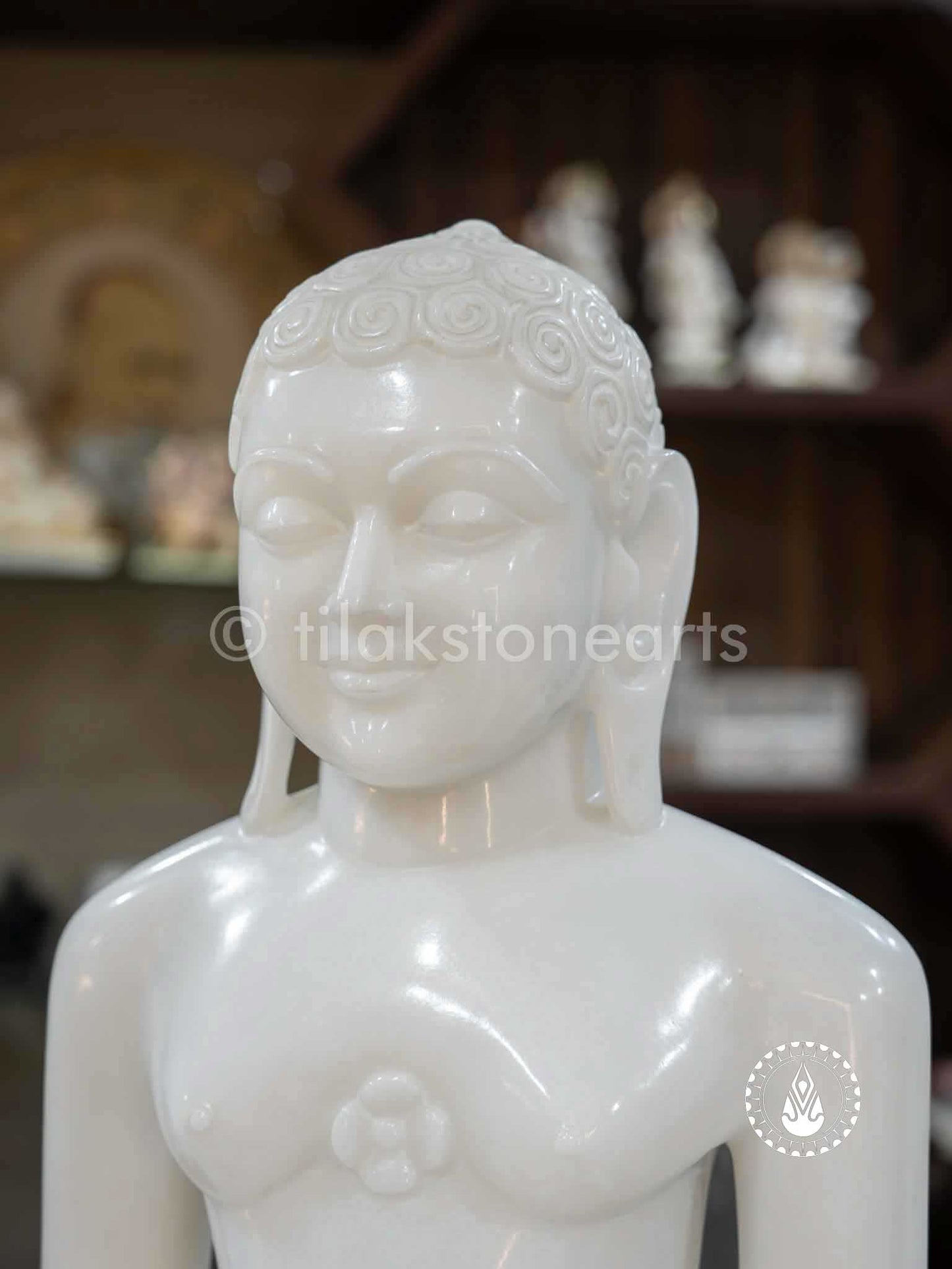 Mahaveer Swami 26" | Swiss White (Imported)