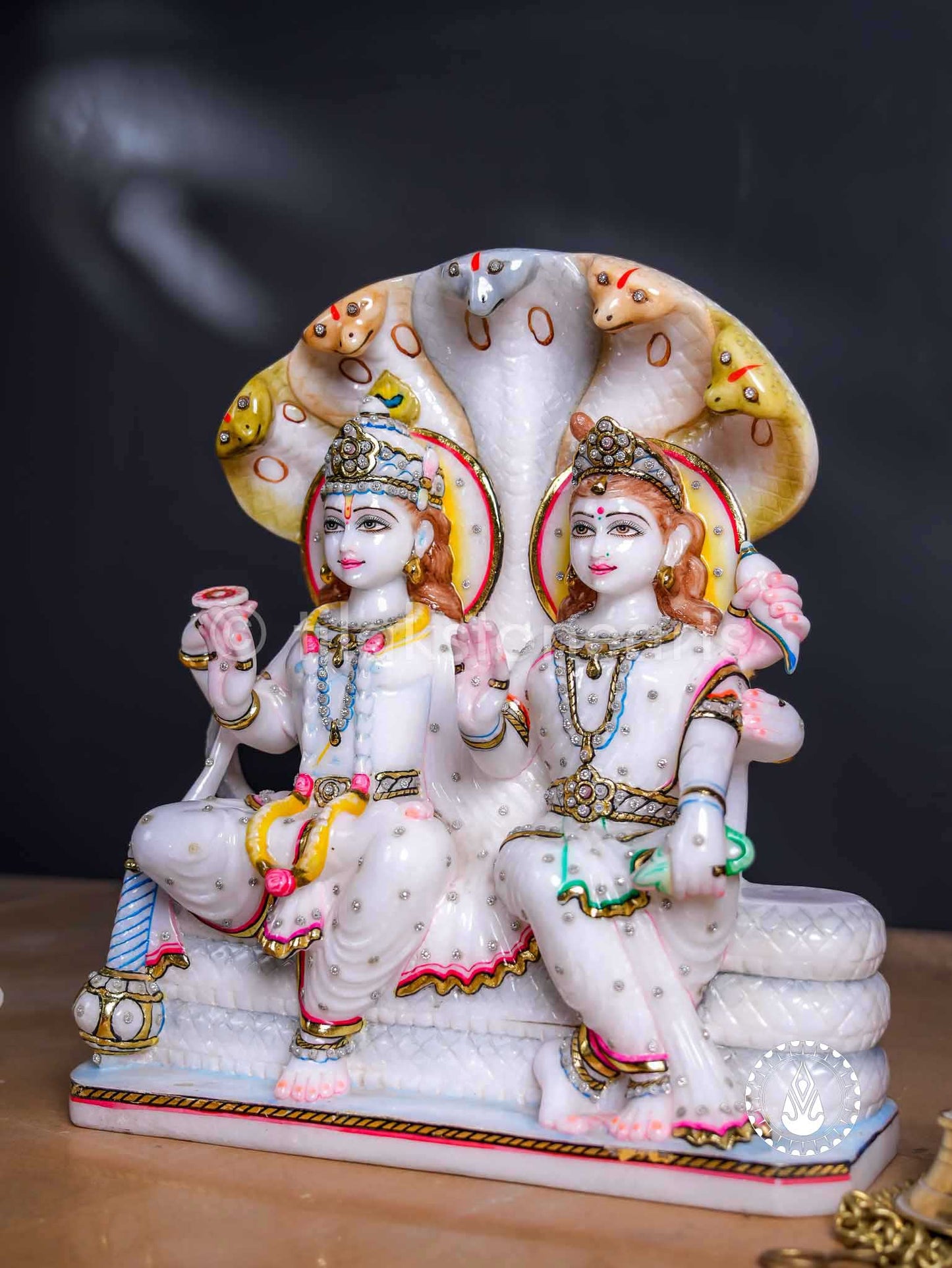 Vishnu Laxmi 15" | Swiss White (Imported)