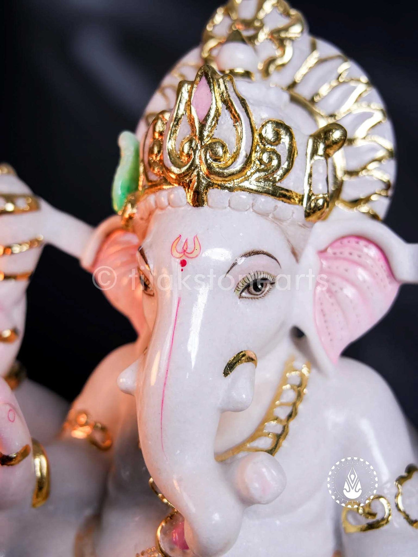 Ganesha 18" | Swiss White (Imported)