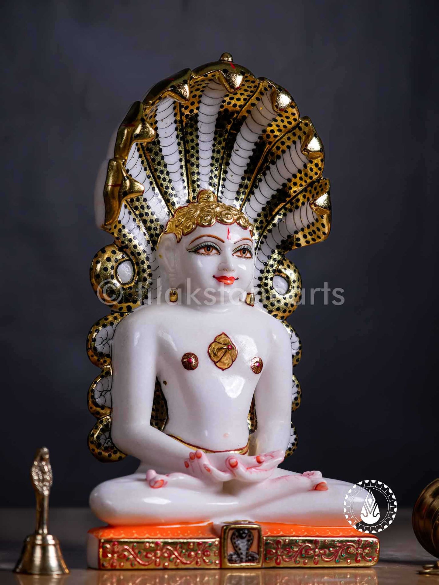 Parshwanath Bhagwan 15" | Swiss White (Imported)