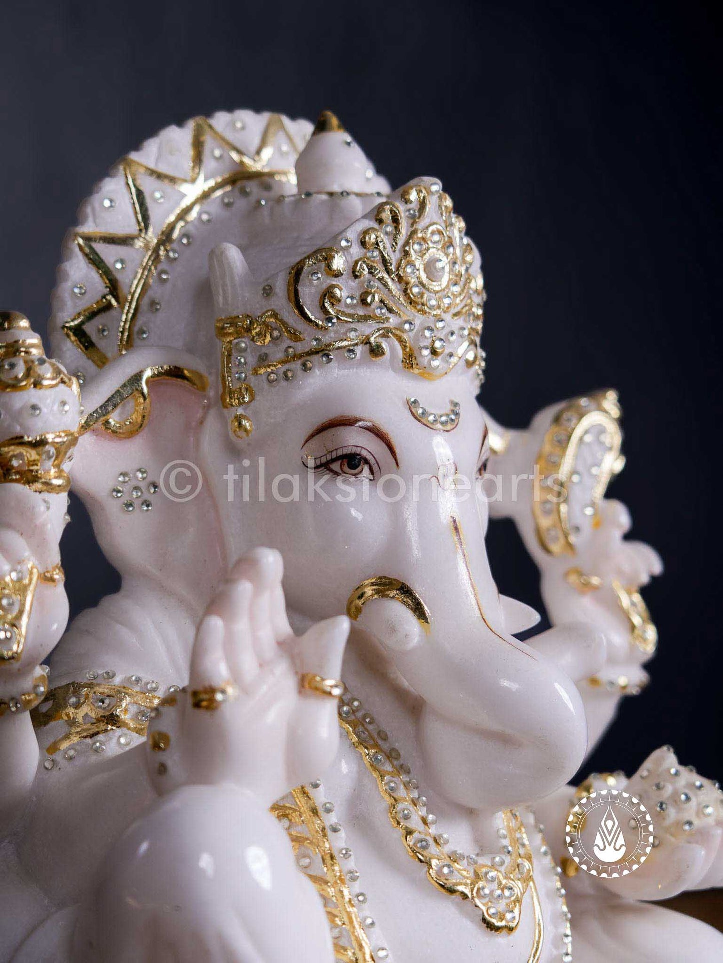 Ganesha 18" | Swiss White (Imported)