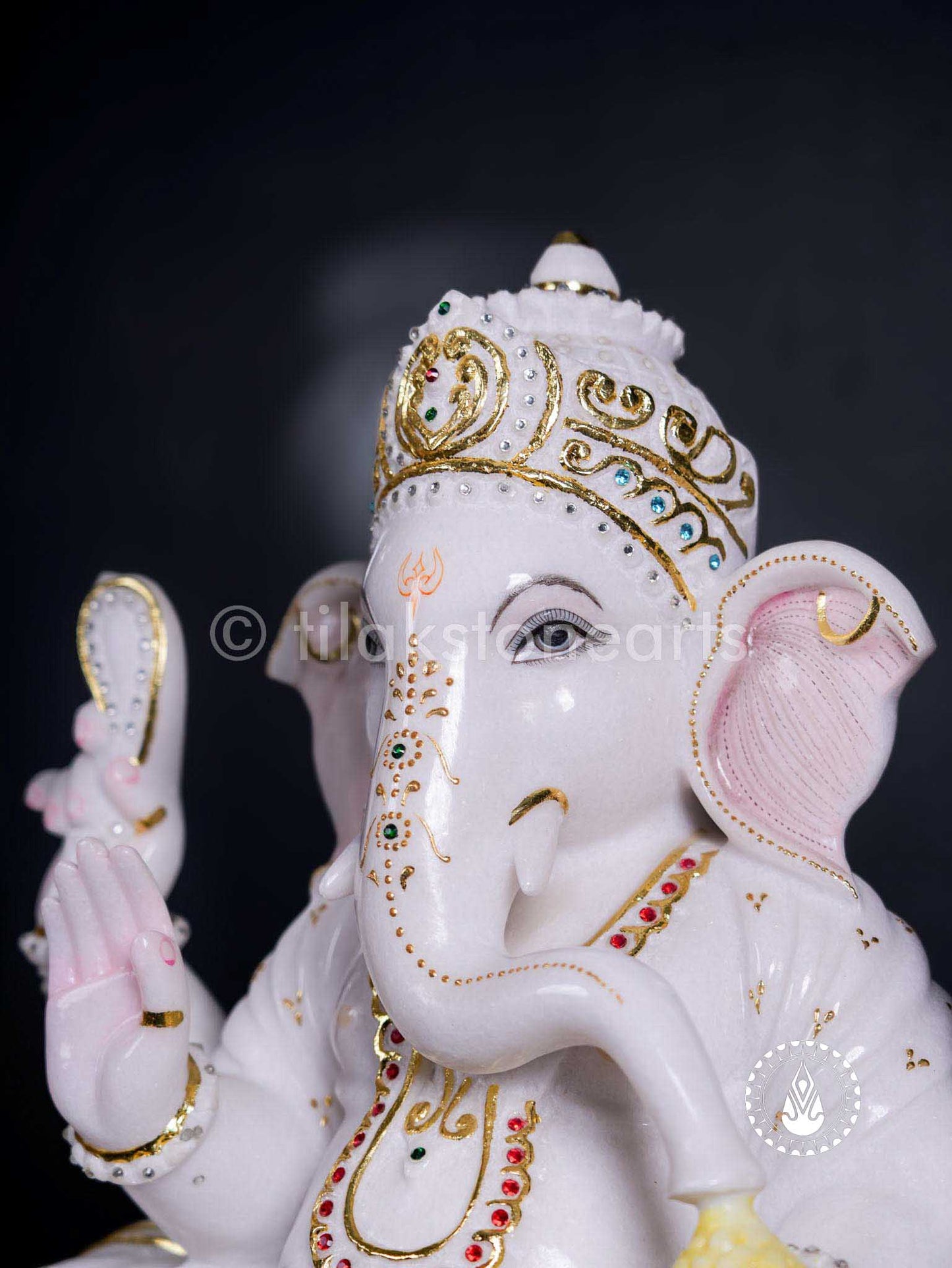 Ganesha 24" | Swiss White (Imported)