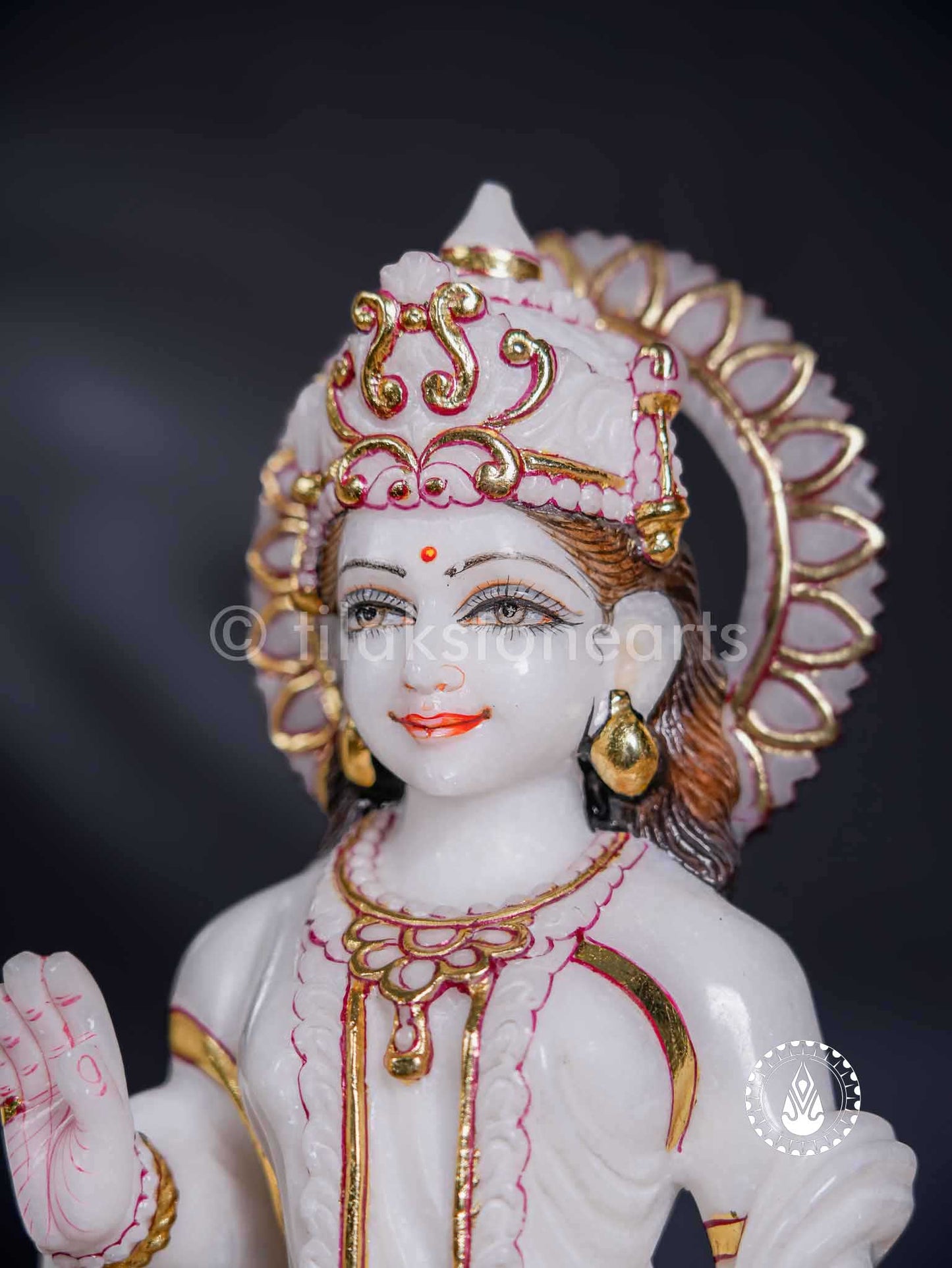 Vishnu Laxmi 18" | Swiss White (Imported)