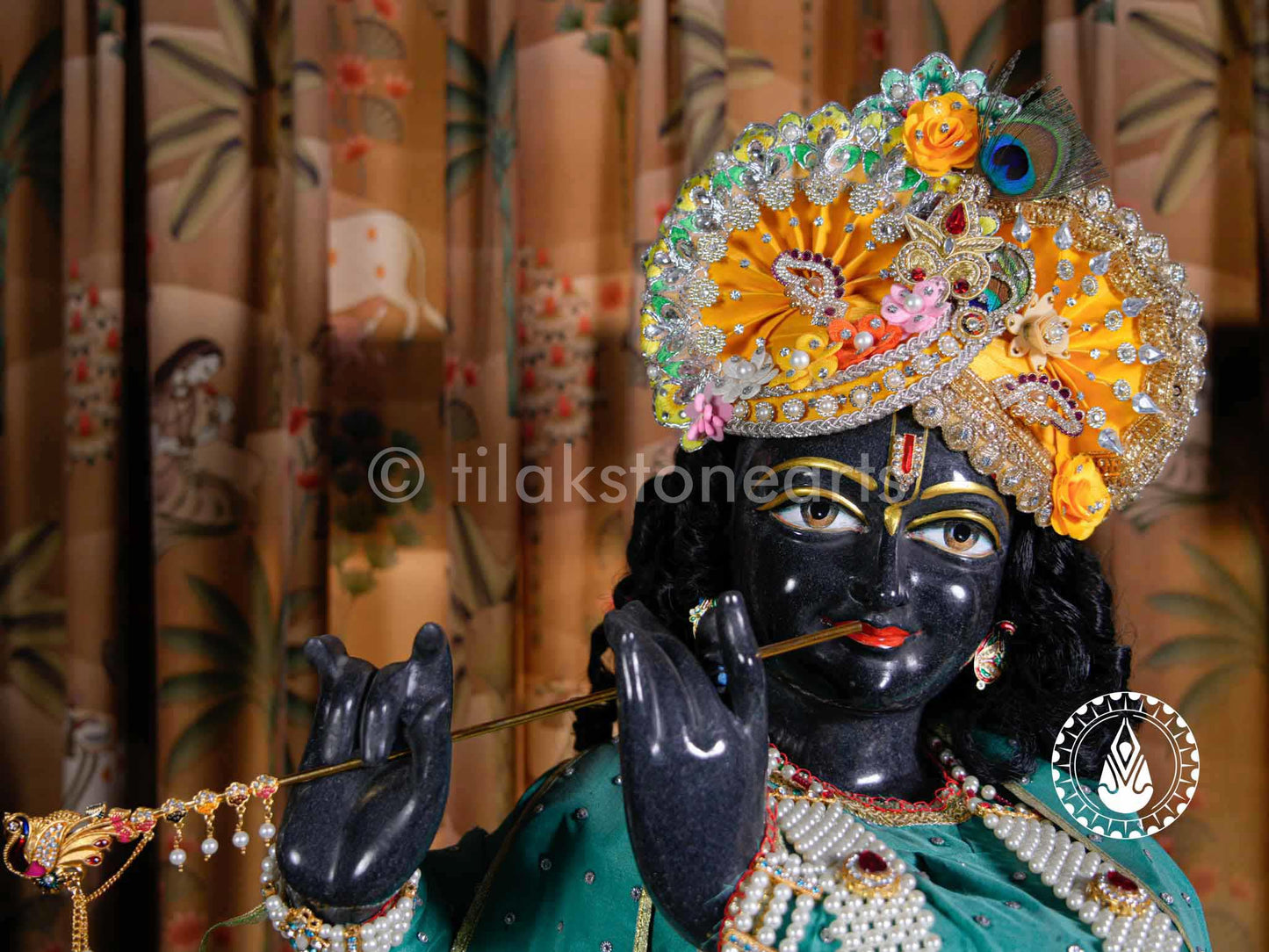 Iskcon Radha Krishna 38" | Mid Night Black And Swiss White (Imported)