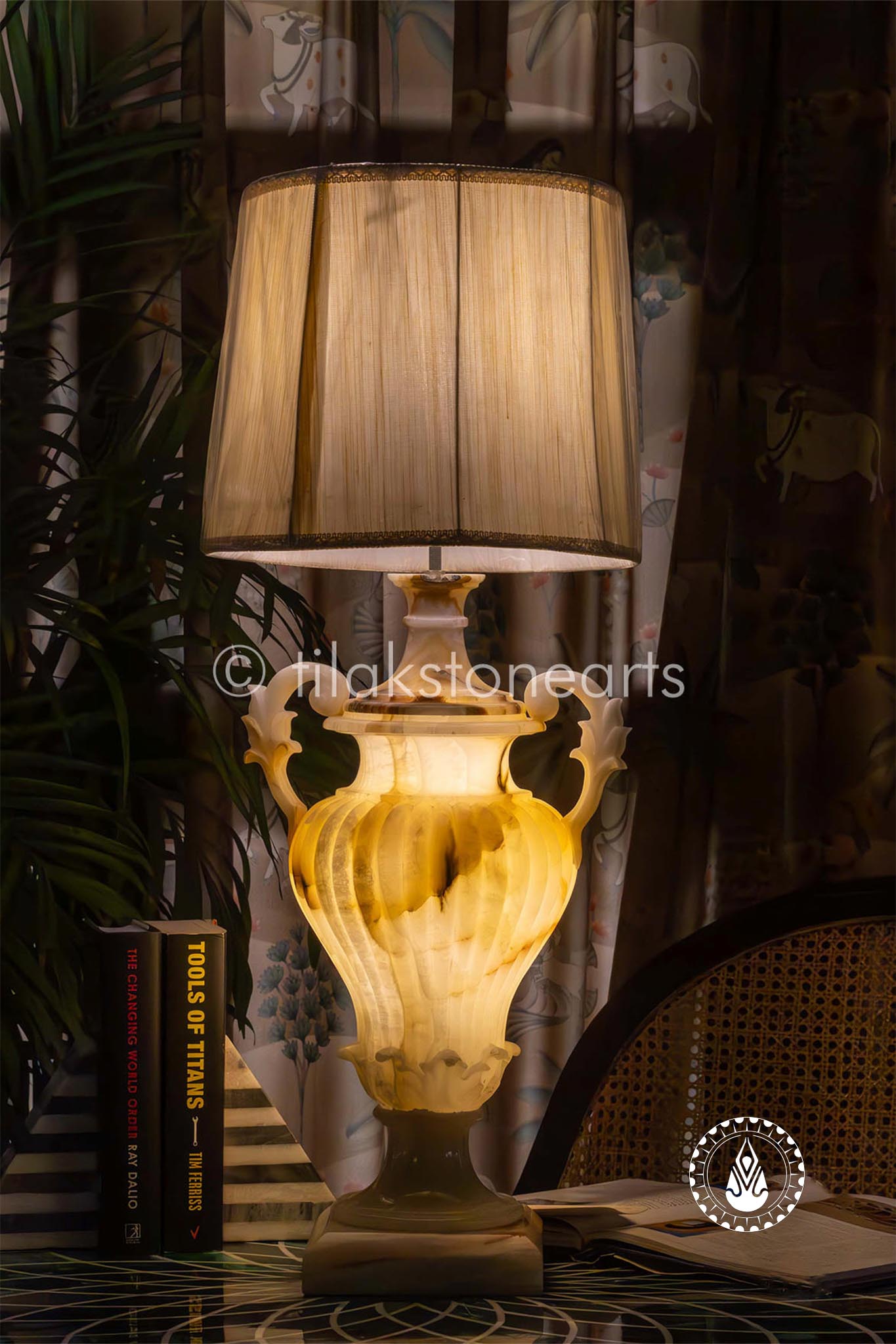 Glow Lamp 30" | Beige Onyx