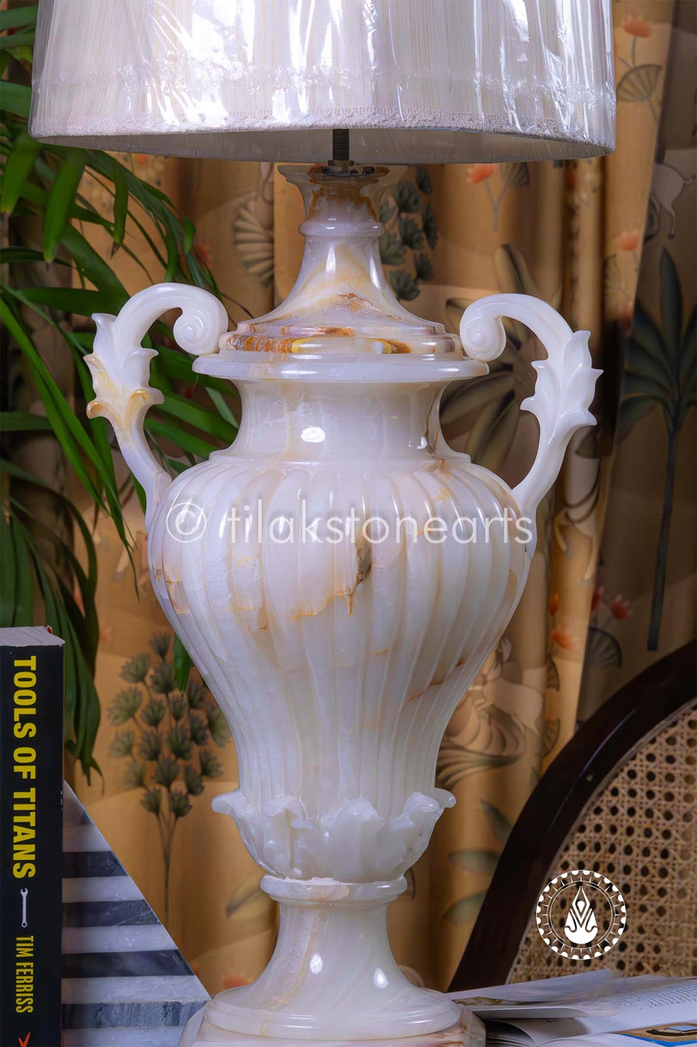 Glow Lamp 30" | Beige Onyx
