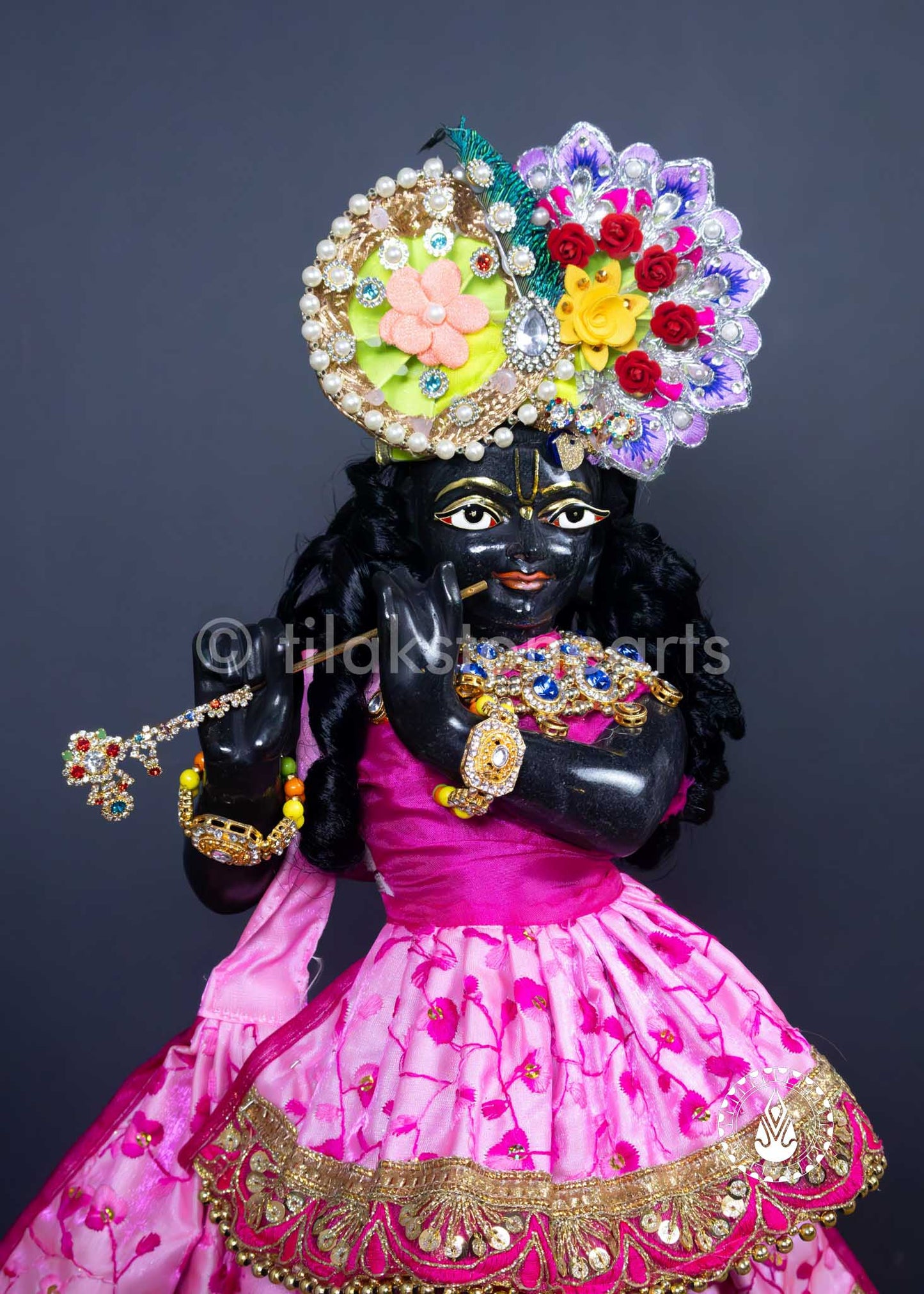 Krishna Ji 18" | Mid Night Black Stone