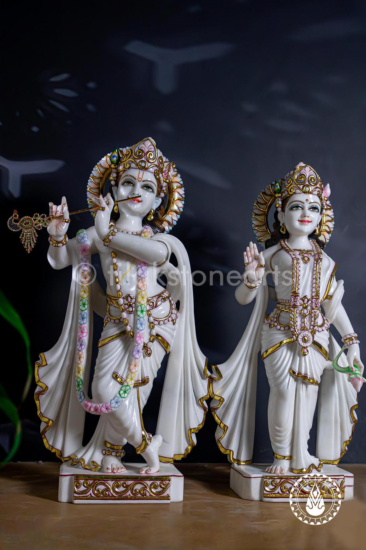 Radha Krishna 24" | Swiss White (Imported)