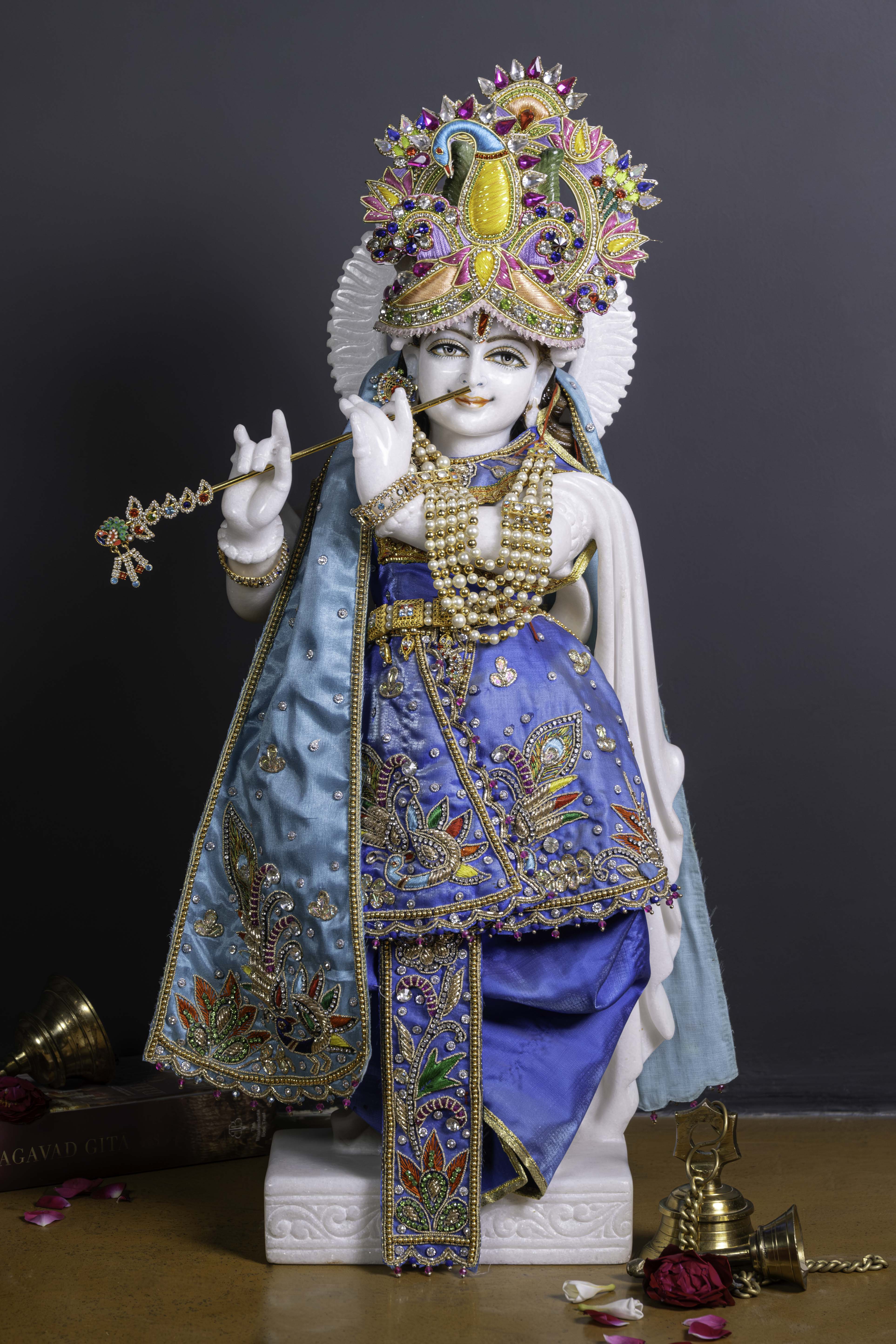 Krishna Ji 24" | Swiss White (Imported)