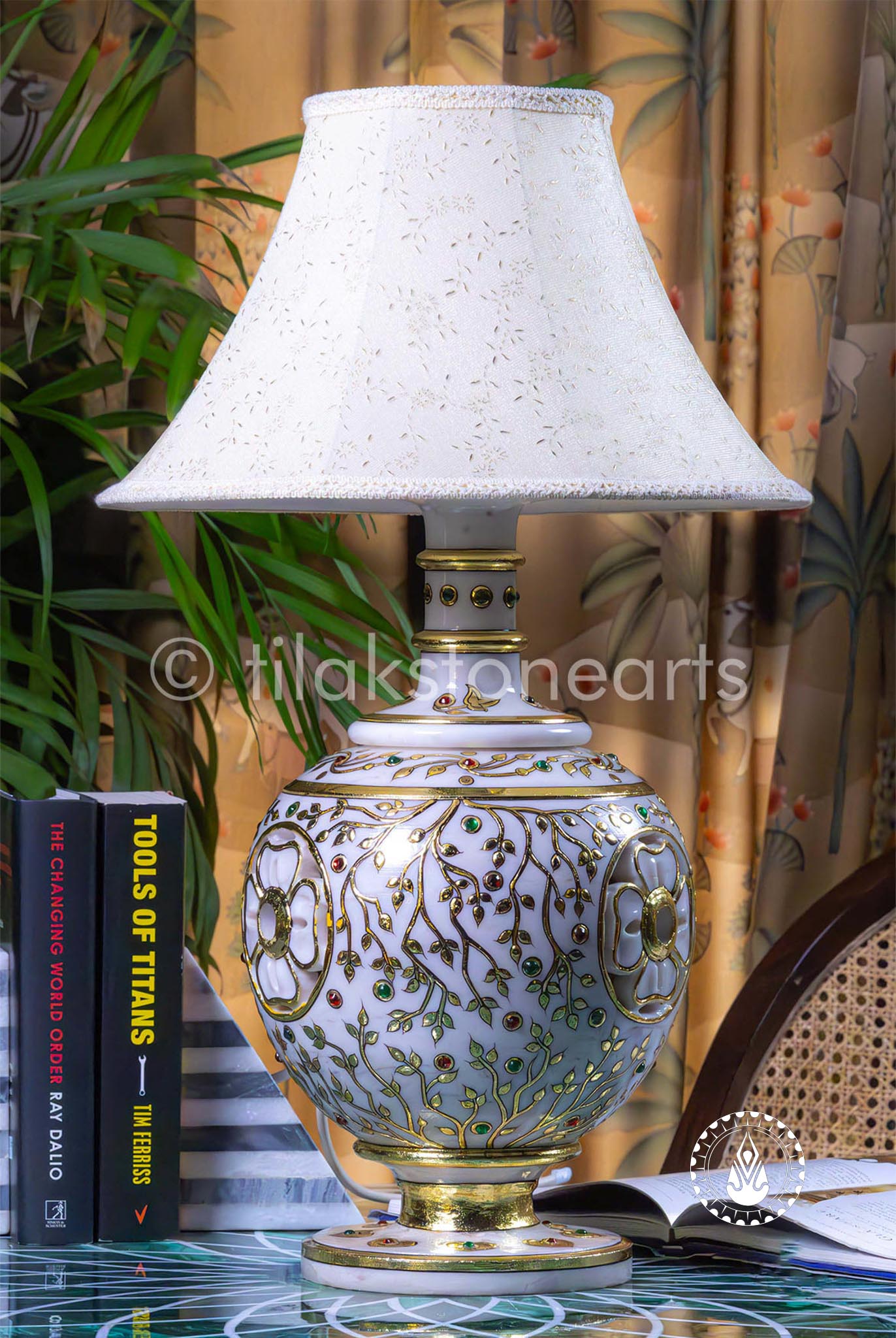 Lamp 24" | Wonder White