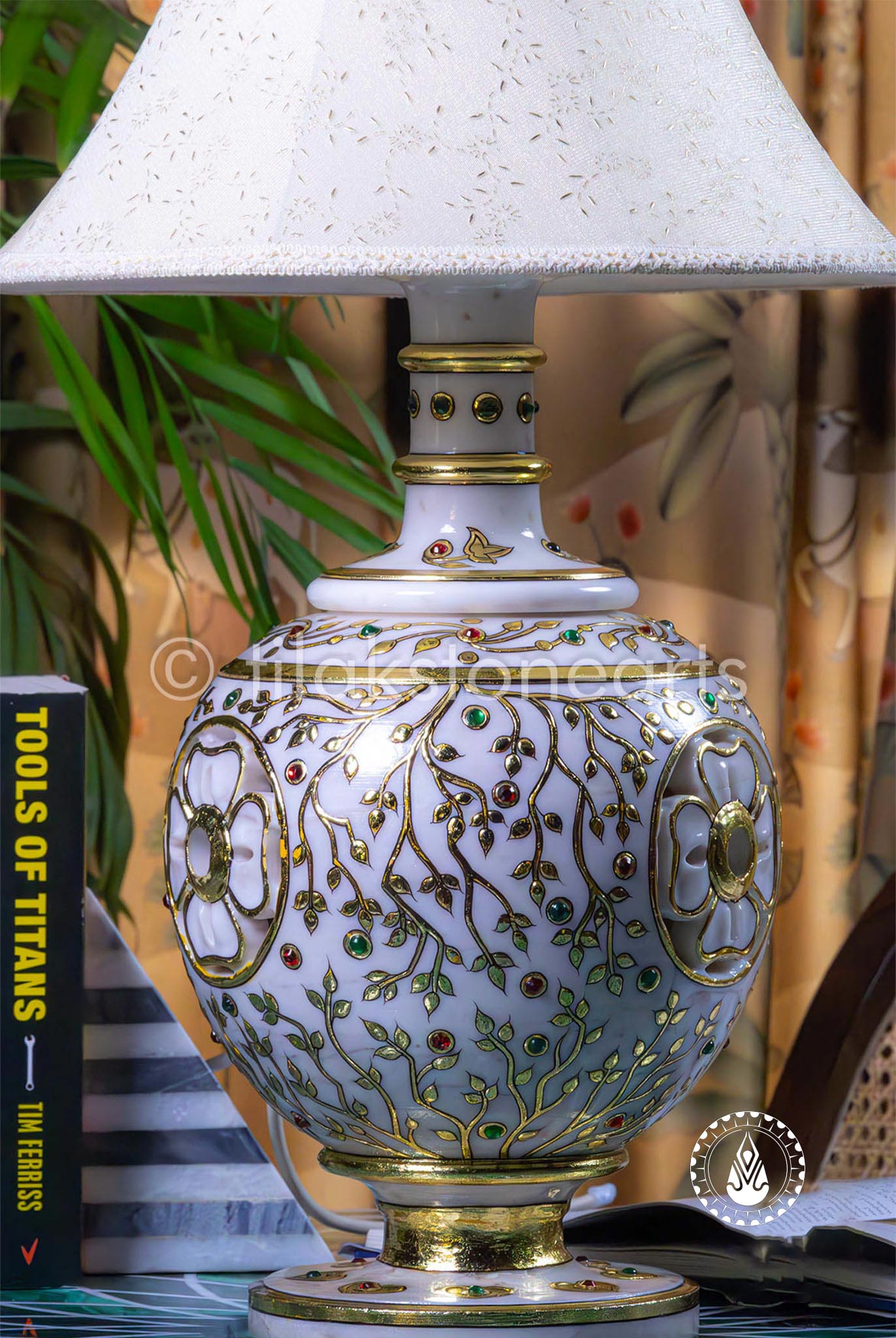 Lamp 24" | Wonder White