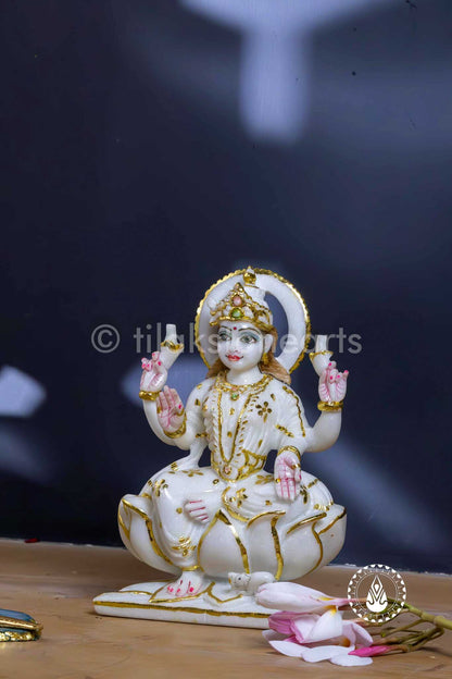 Laxmi Maa 9" | Swiss White (Imported)