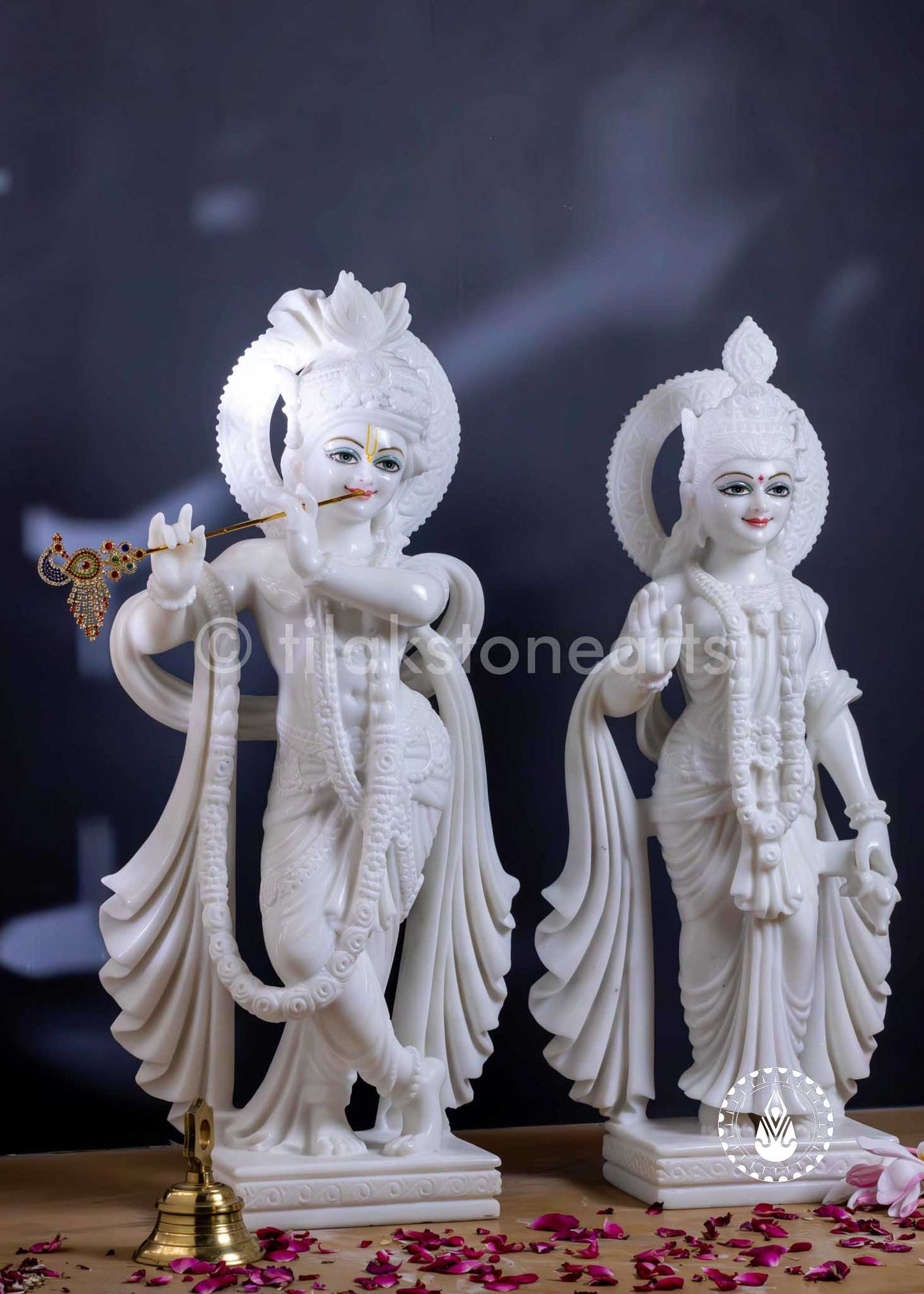Radha Krishna 24" | Swiss White (Imported)