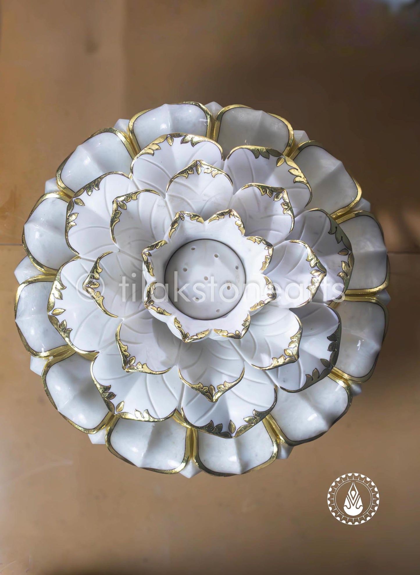 The Lotus 16" | Makrana White