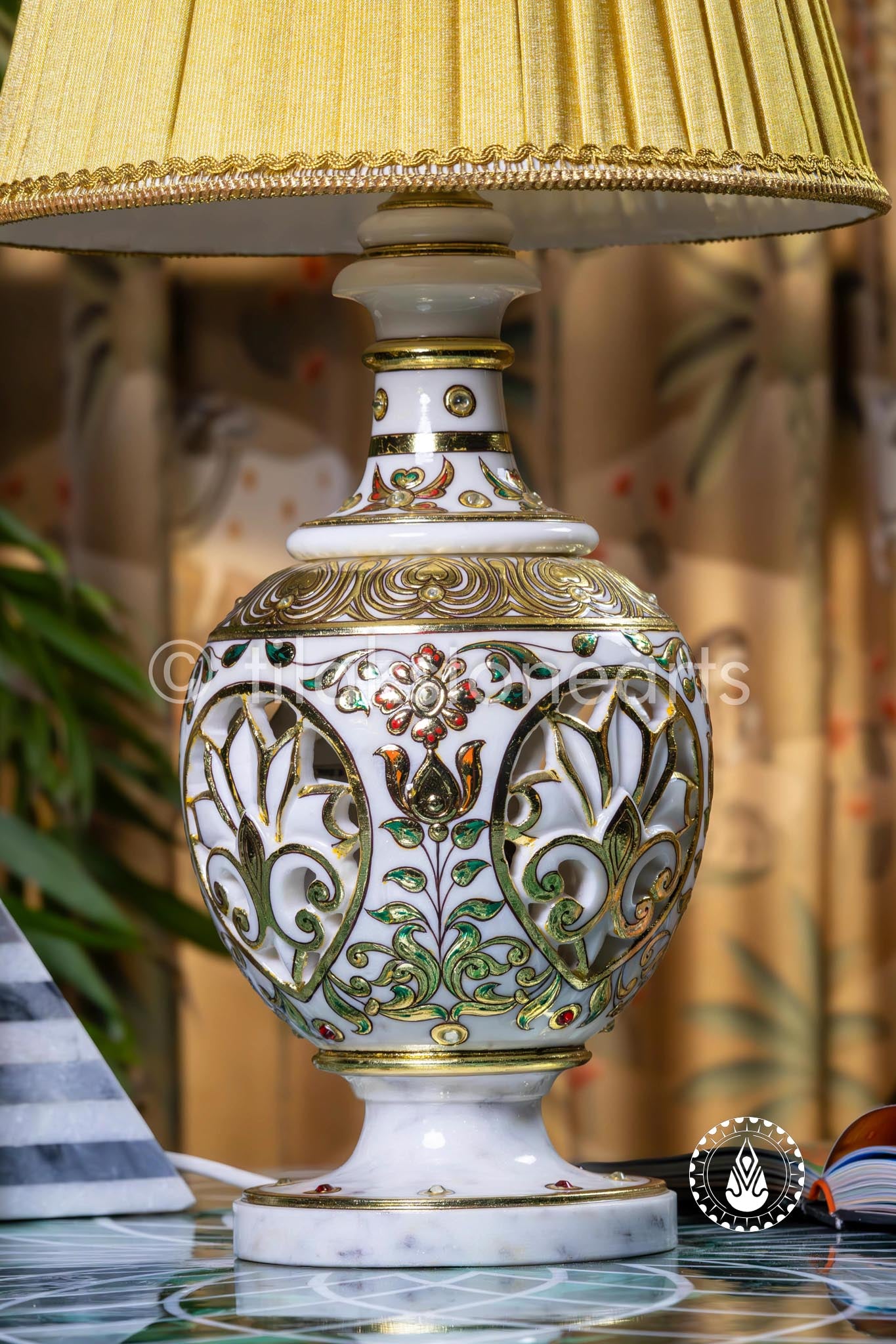 Table Lamp 21" | Wonder White