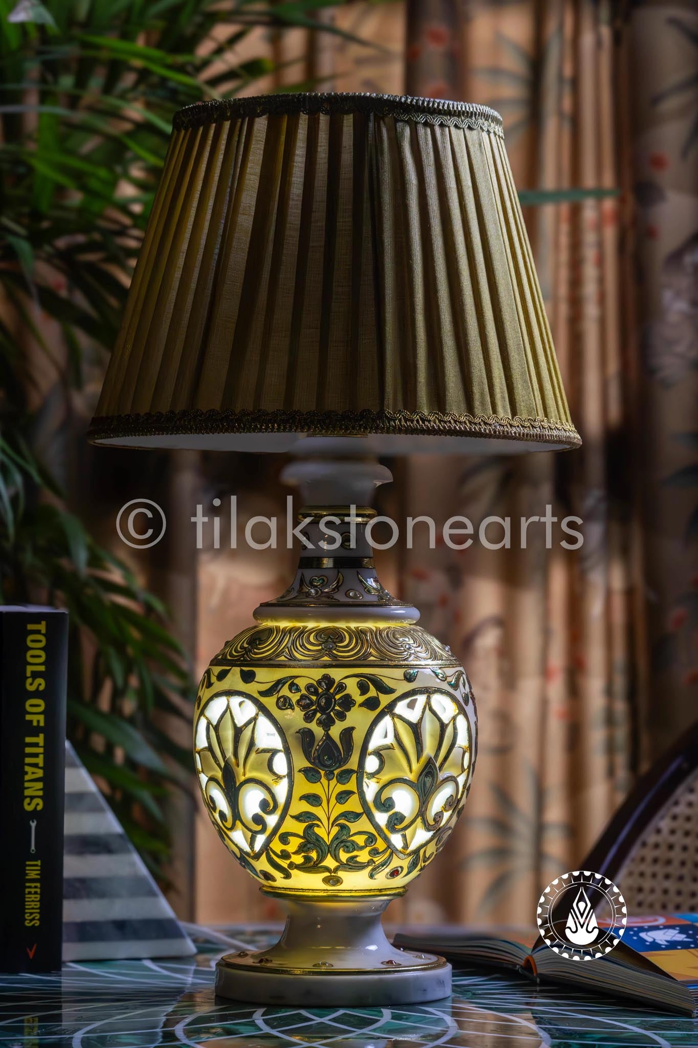 Table Lamp 21" | Wonder White