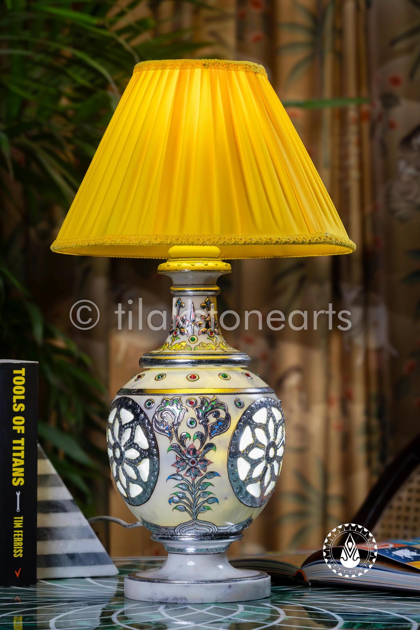 Table Lamp 21" | Wonder White