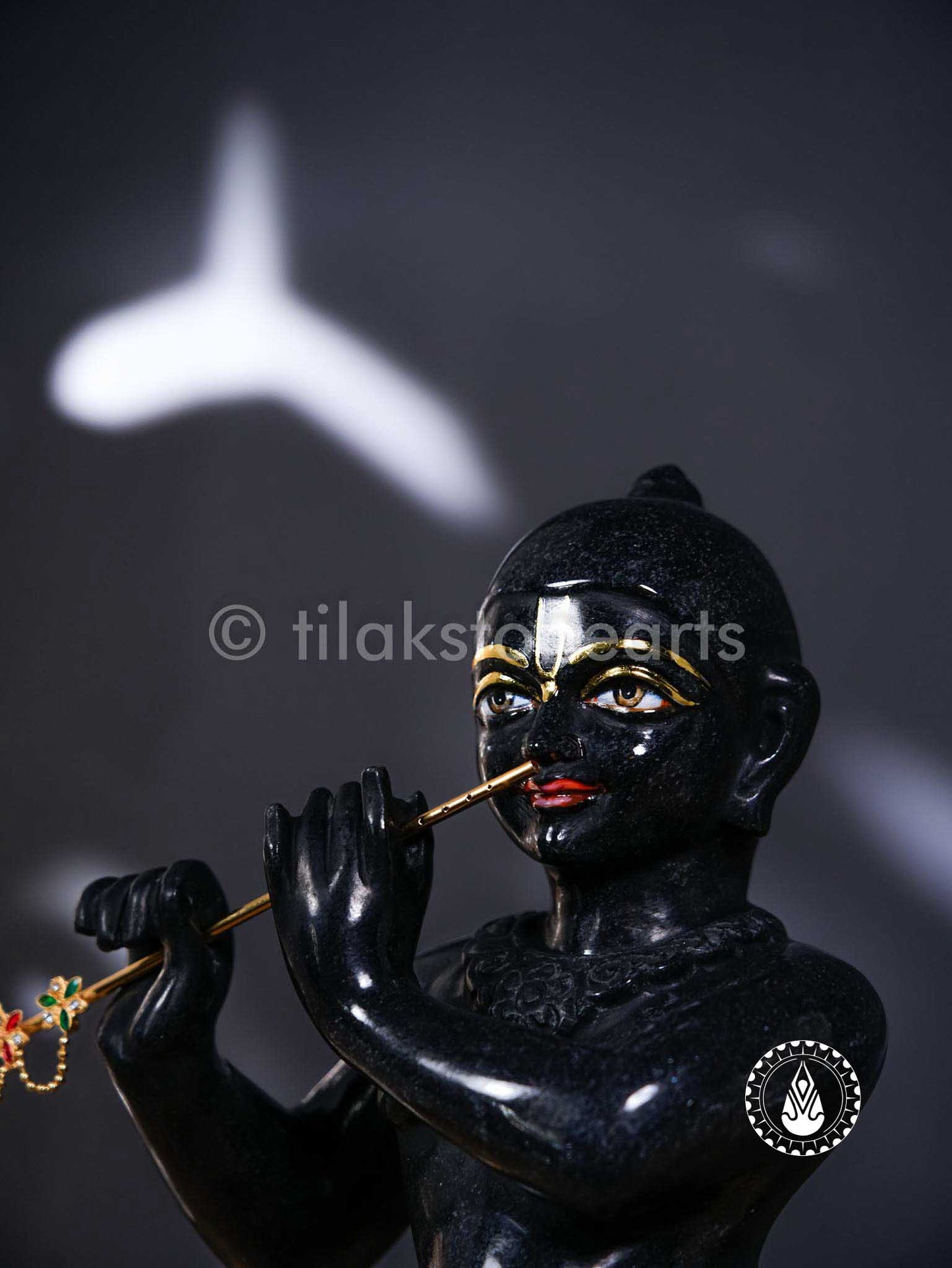 Krishna Ji 18" | Mid Night Black Stone