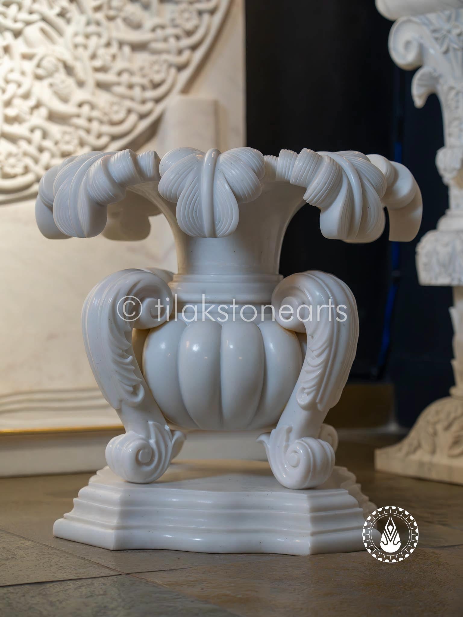 Bella Fontana 33" | Swiss White (Imported)