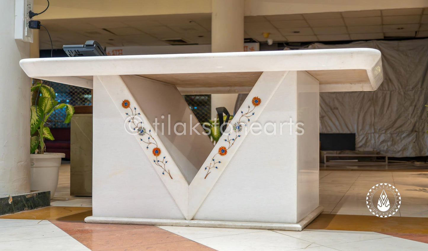 Dining Table 32" | Swiss White With Inlay