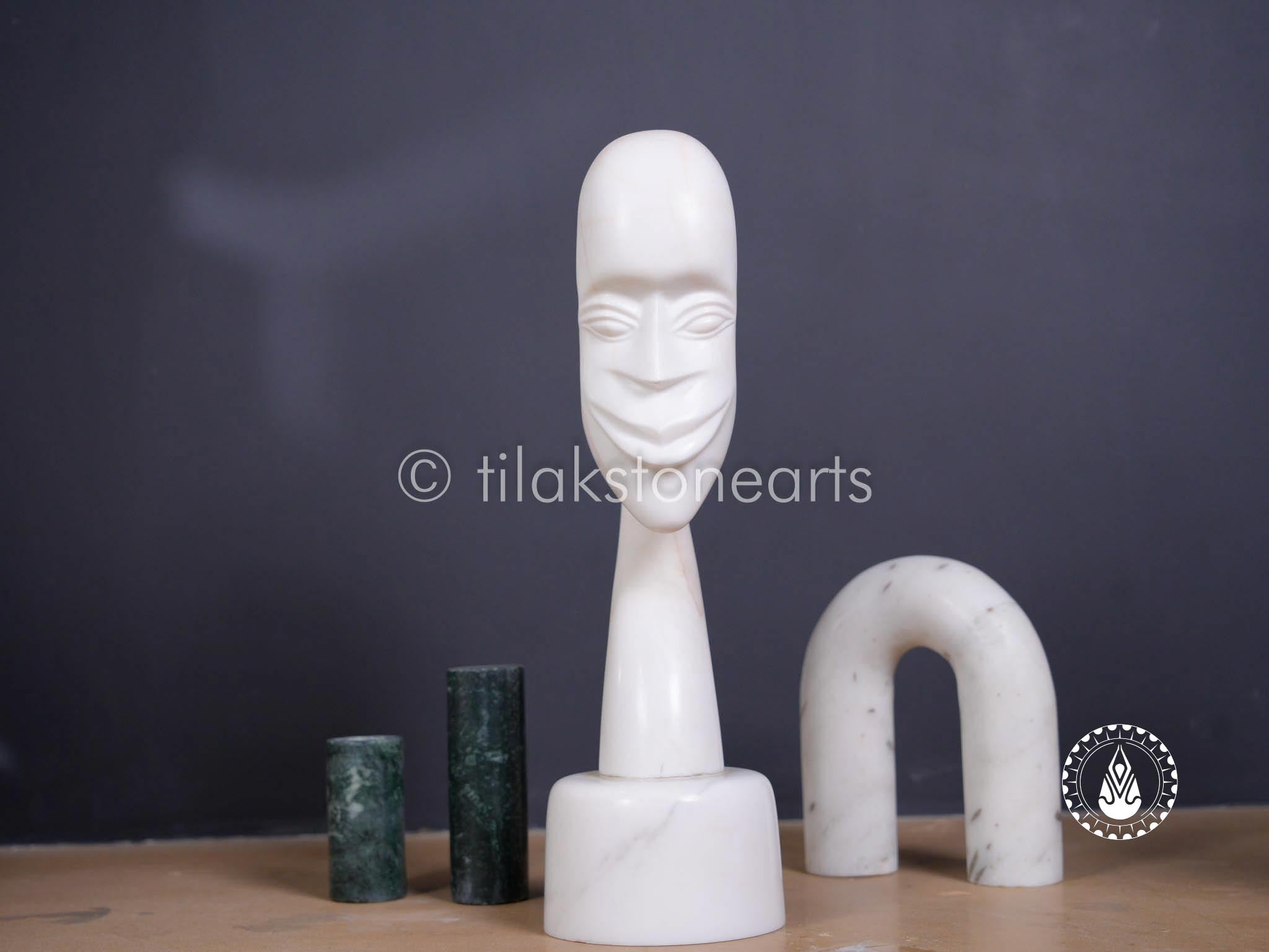 The Accolade Art 15" | White Spider