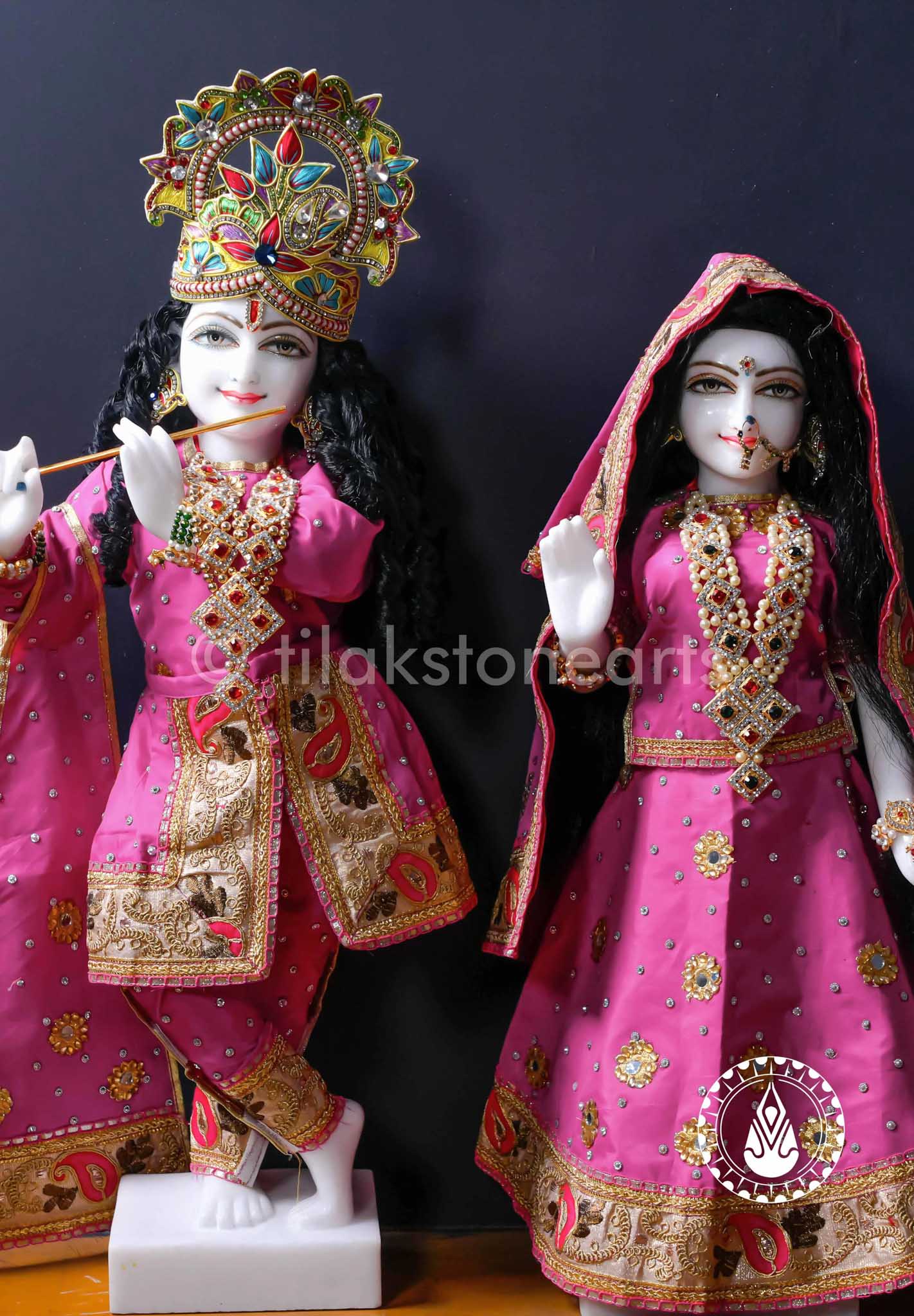 Radha Krishna 24" | Swiss White (Imported)