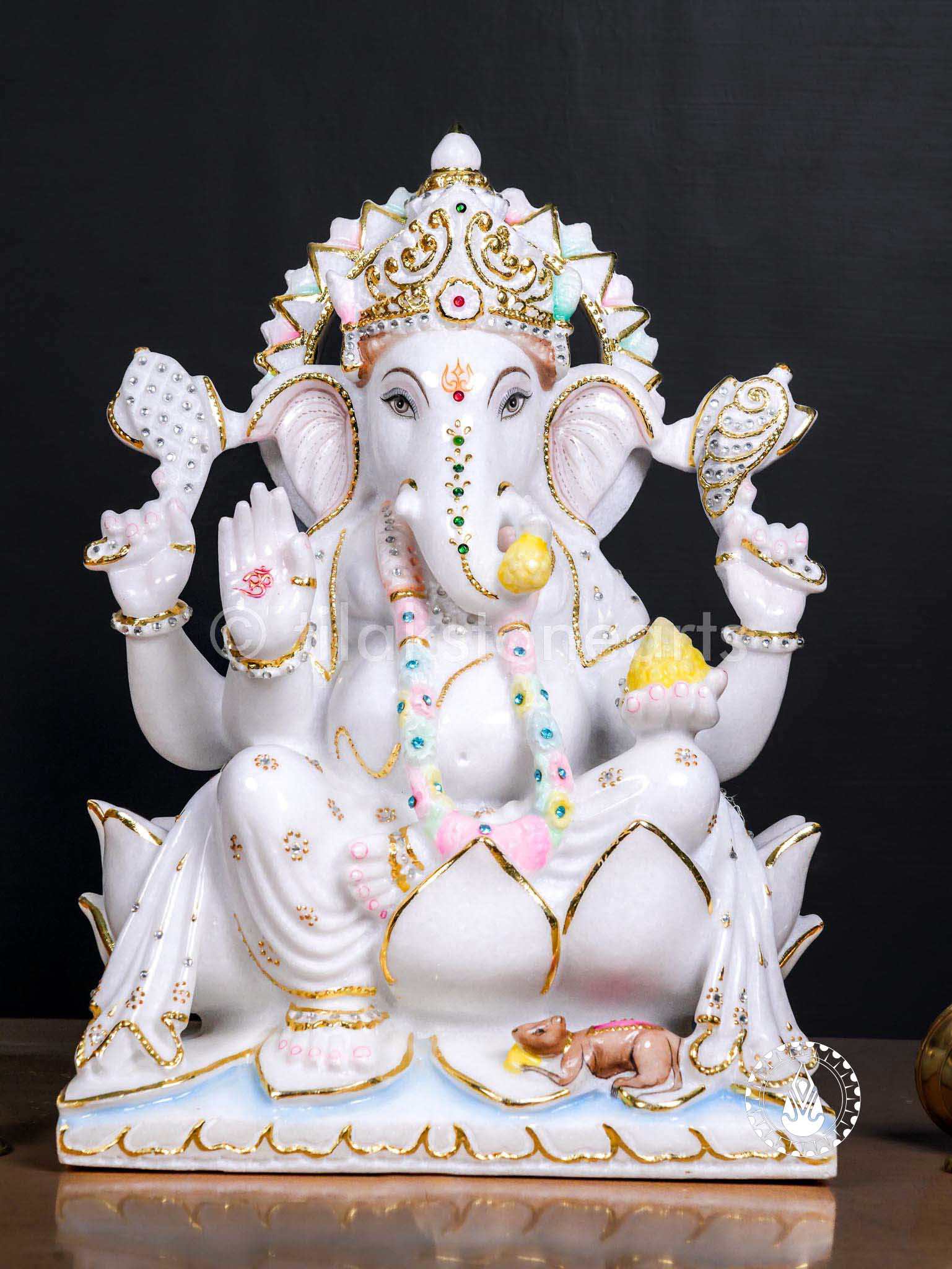 Ganesha 18" | Swiss White (Imported)