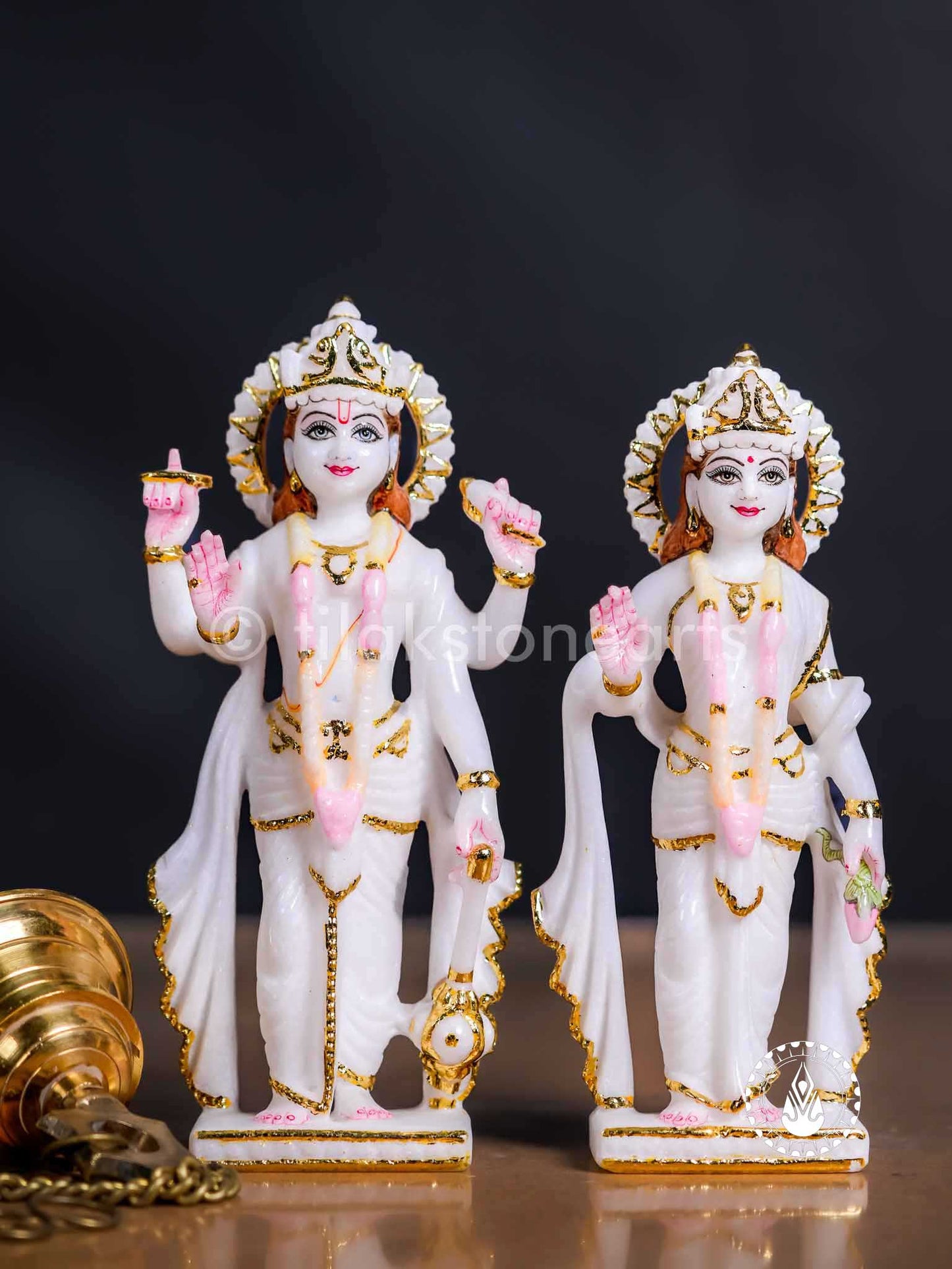 Vishnu Laxmi 9" | Swiss White (Imported)