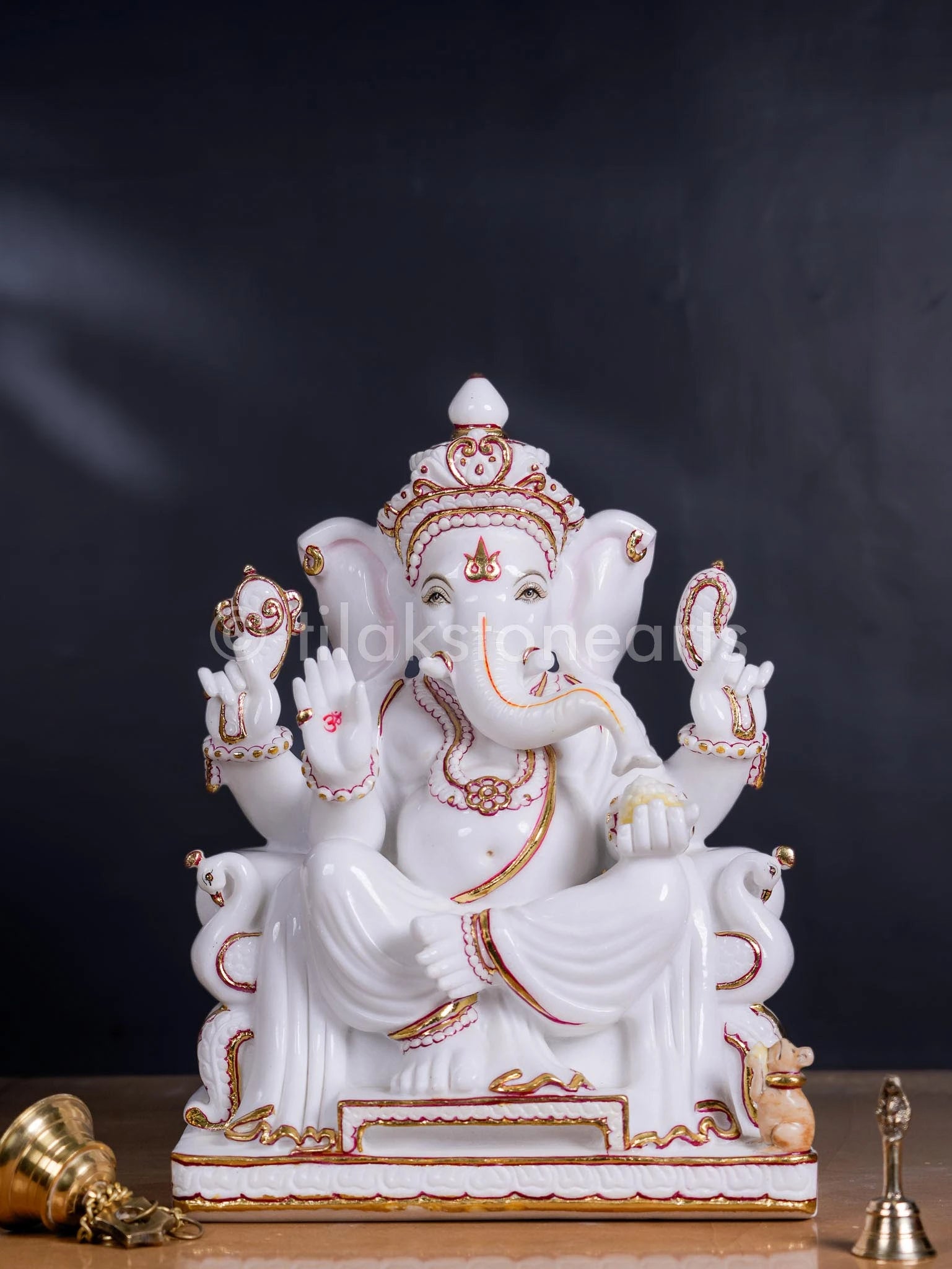 Ganesha 18" | Swiss White (Imported)