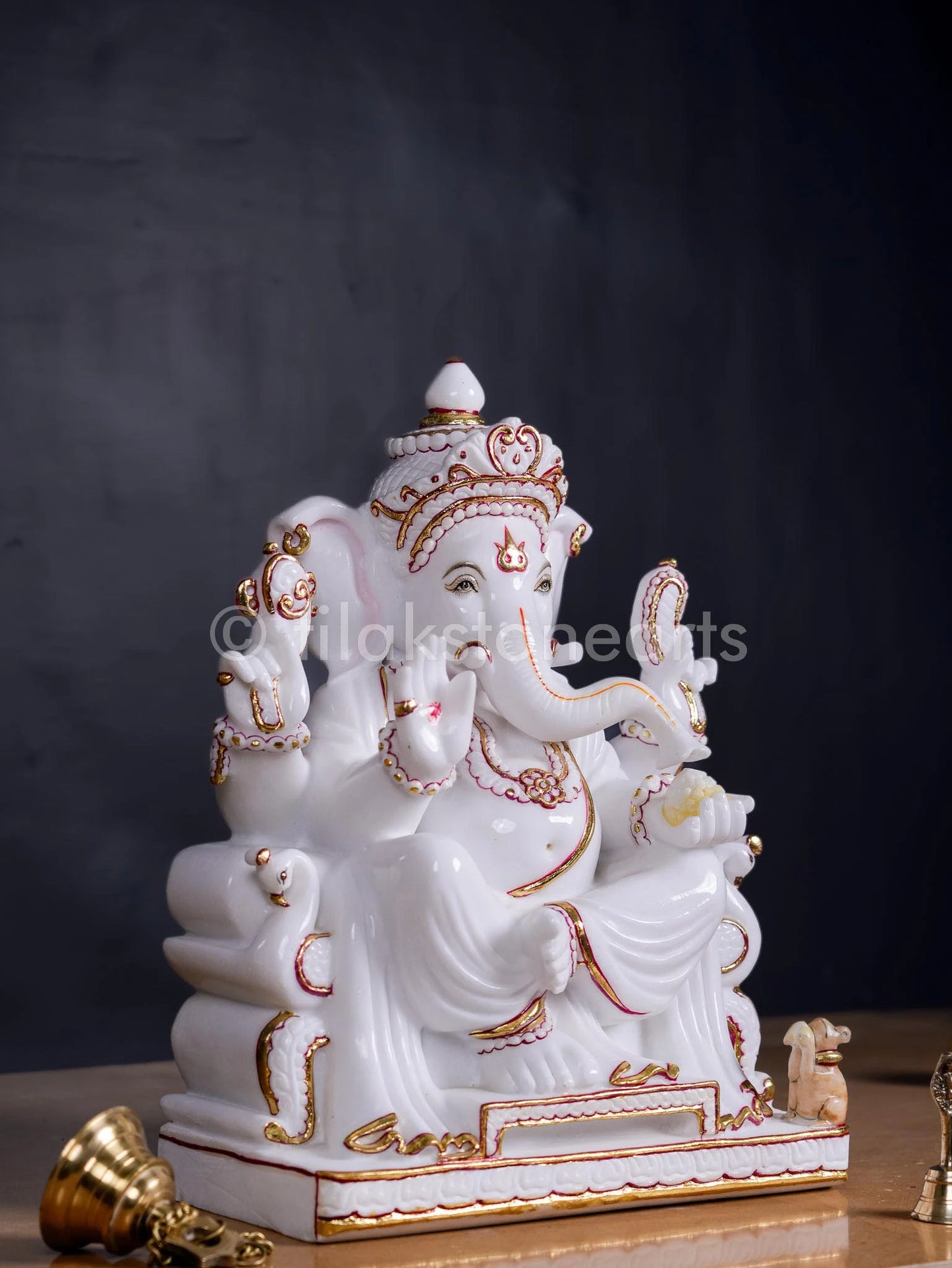 Ganesha 18" | Swiss White (Imported)