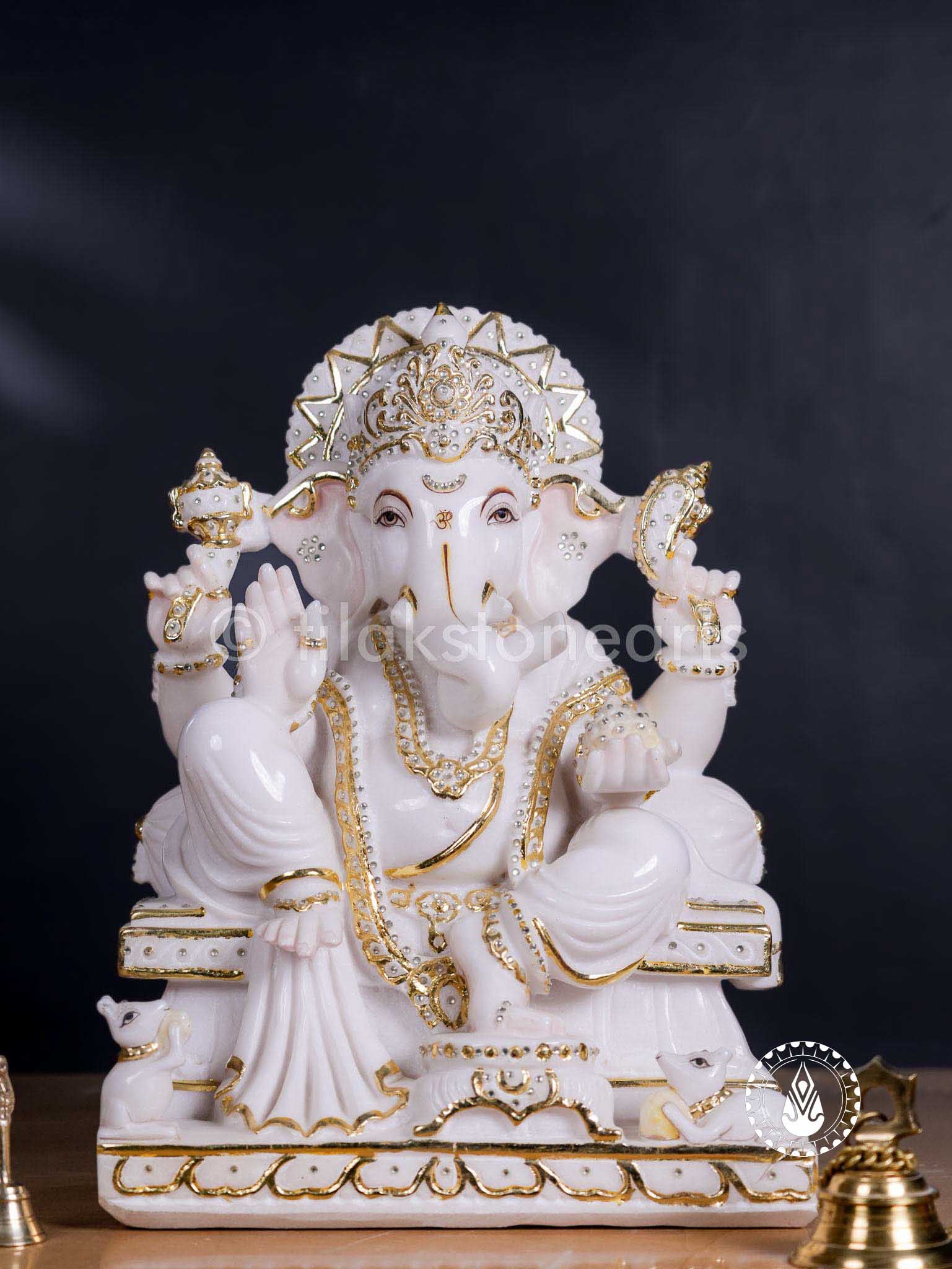 Ganesha 18" | Swiss White (Imported)