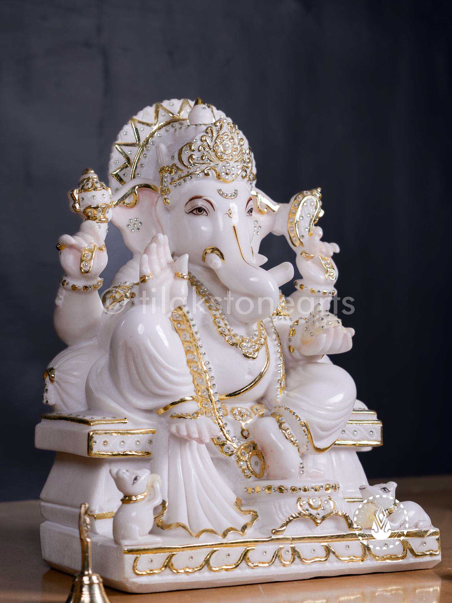 Ganesha 18" | Swiss White (Imported)