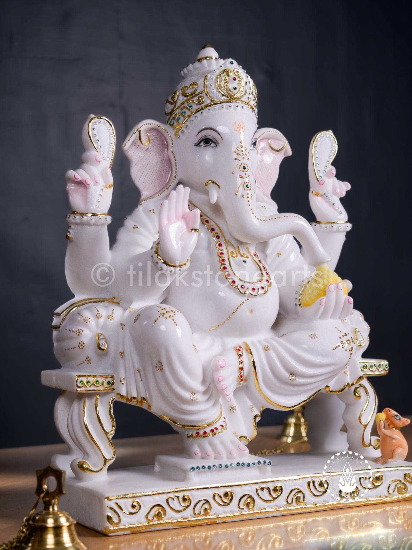 Ganesha 24" | Swiss White (Imported)