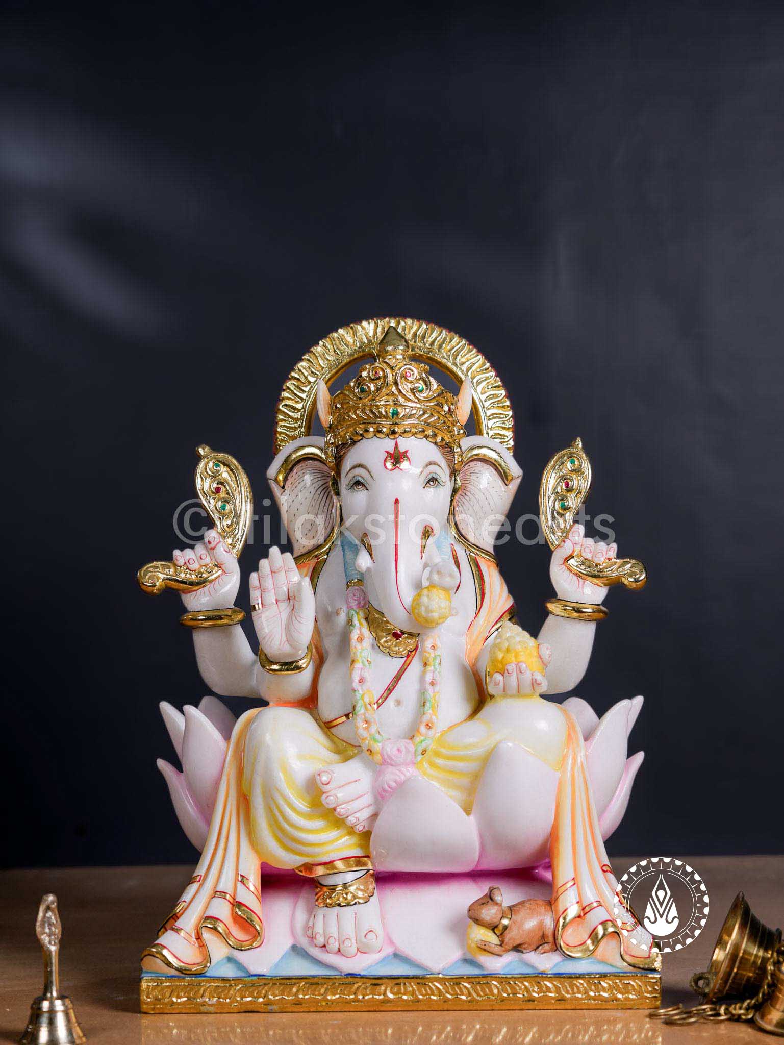 Ganesha 18" | Swiss White (Imported)