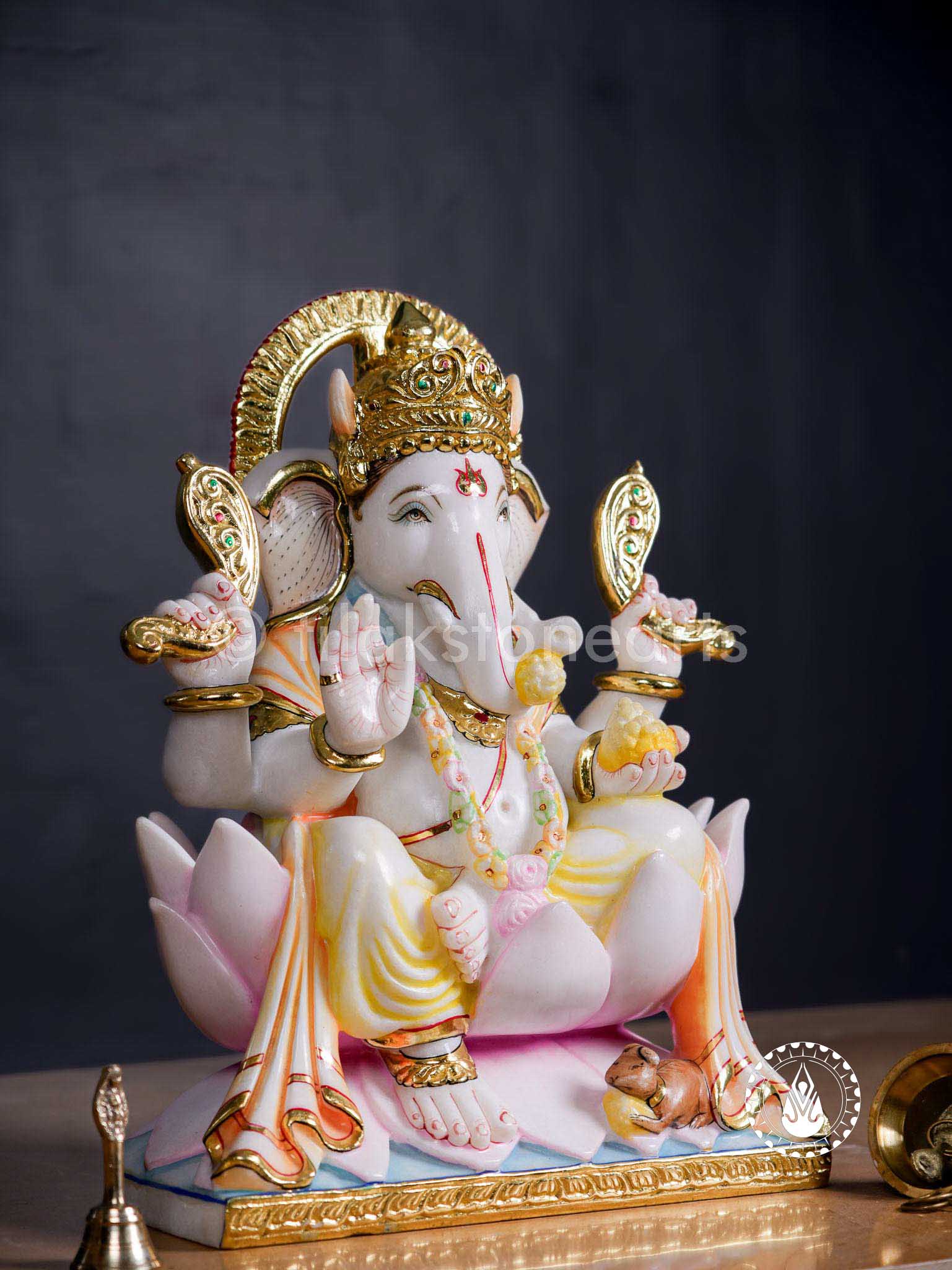 Ganesha 18" | Swiss White (Imported)