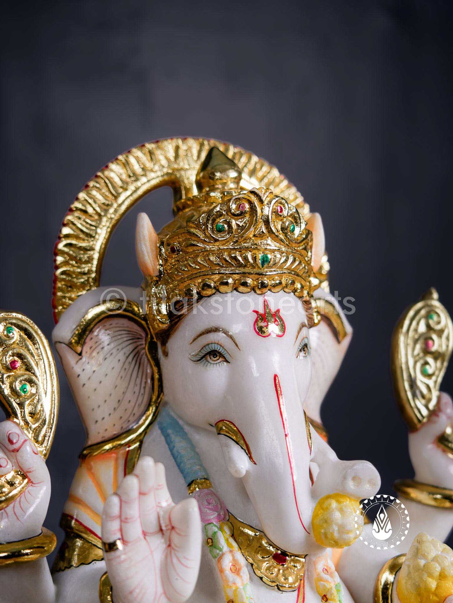 Ganesha 18" | Swiss White (Imported)