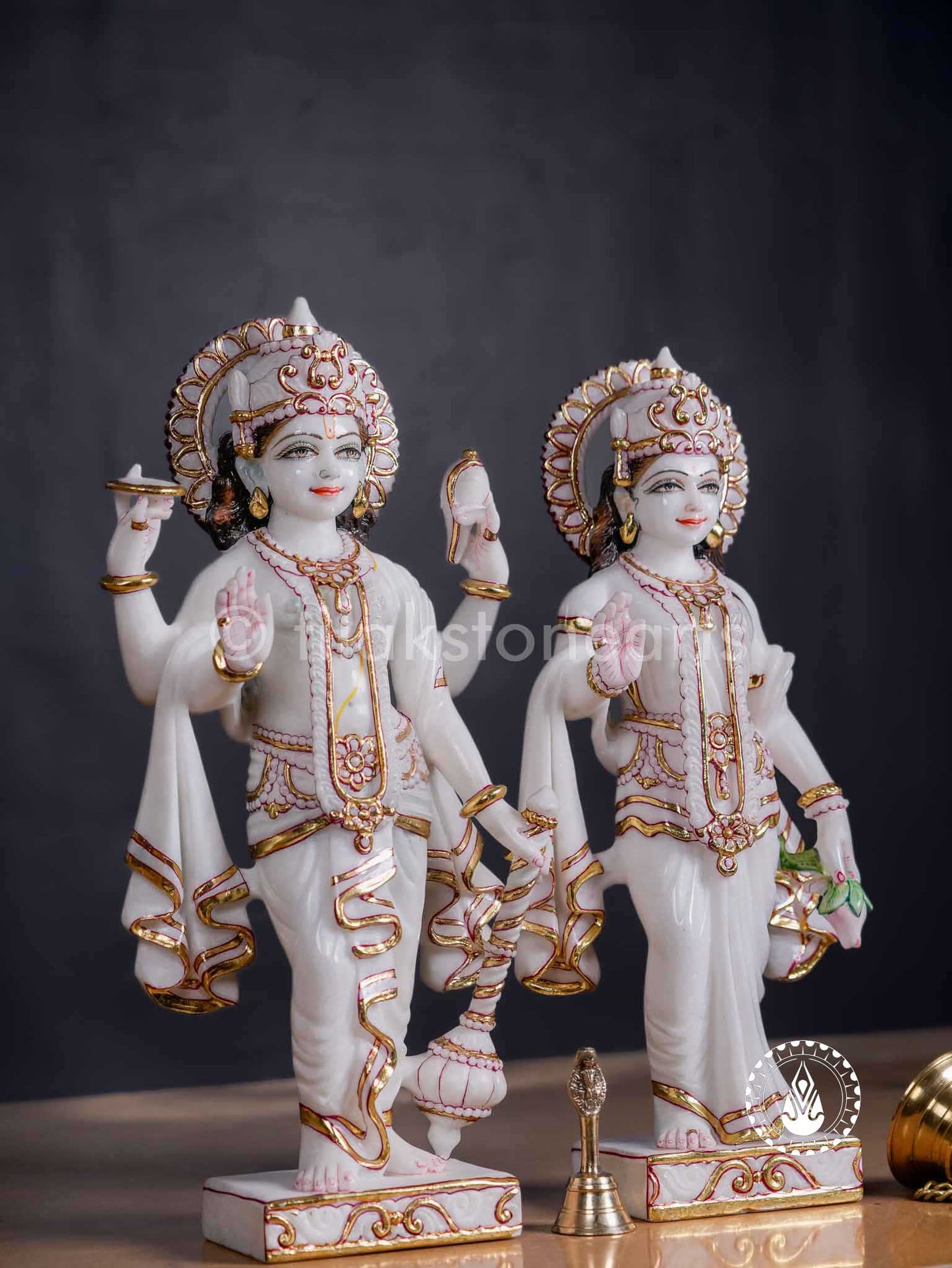 Vishnu Laxmi 18" | Swiss White (Imported)